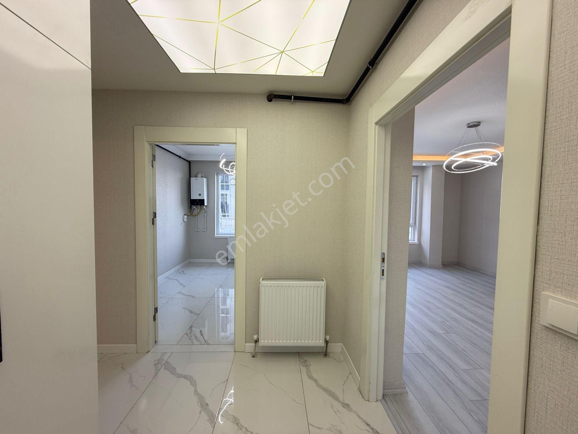 Öz'maşallah.dan Geniş Yapılı Satılık 1+1 Daire,,, - Görsel 15