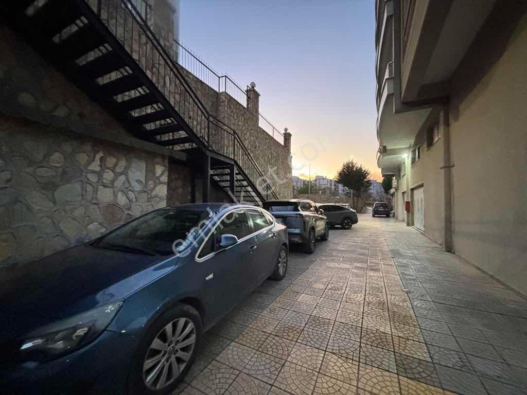 Re/max Target’tan Satılık Merkezi Lokasyonda Lüks 3+1 Daire - Görsel 32