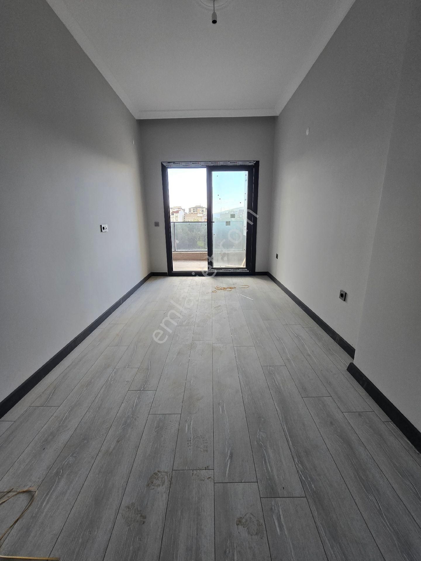 Edremit Kadıköy De Kiralık 2+1 Daire - Görsel 6