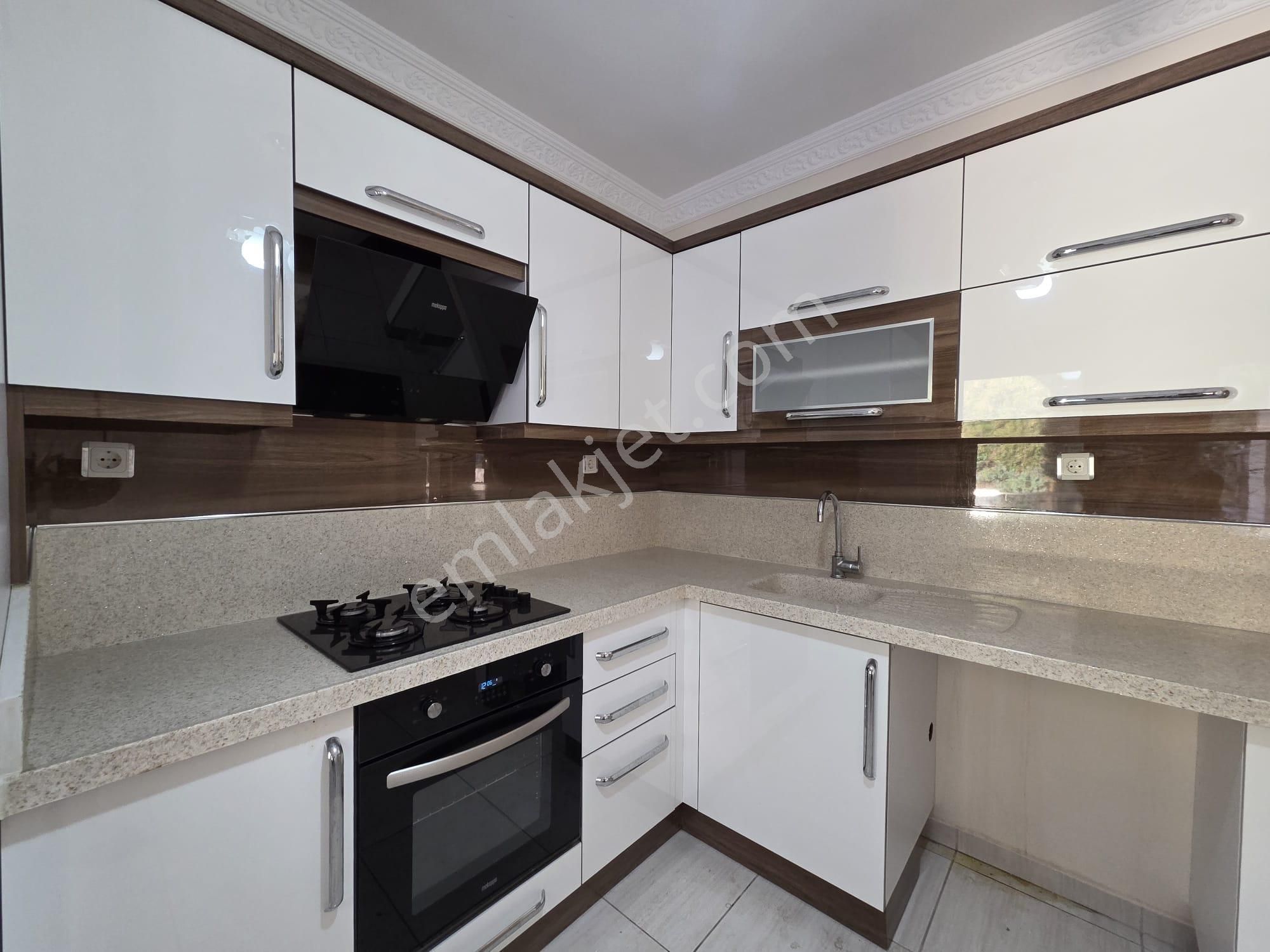 Altınoluk Köy Yolu Üzeri 3+1ayrı Mutfak 25 M2 Müştemilatlı Daire - Görsel 3