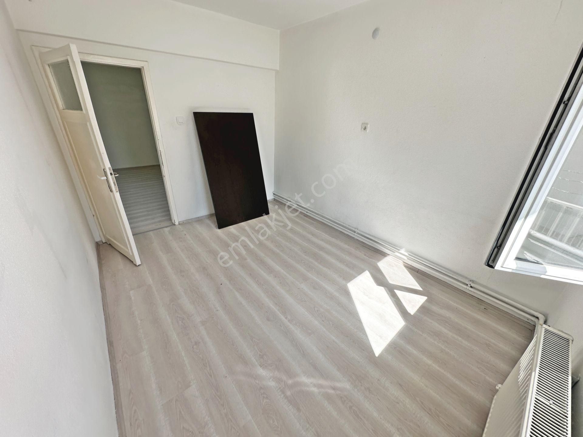 Tuzluçayır Mahallesinde Göbek Yakını Katta Full Yapılı 3+1 Kiralık Daire - Görsel 16