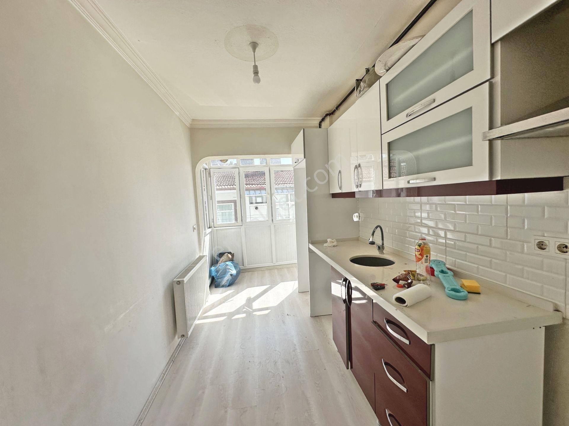 Tuzluçayır Mahallesinde Göbek Yakını Katta Full Yapılı 3+1 Kiralık Daire - Görsel 2