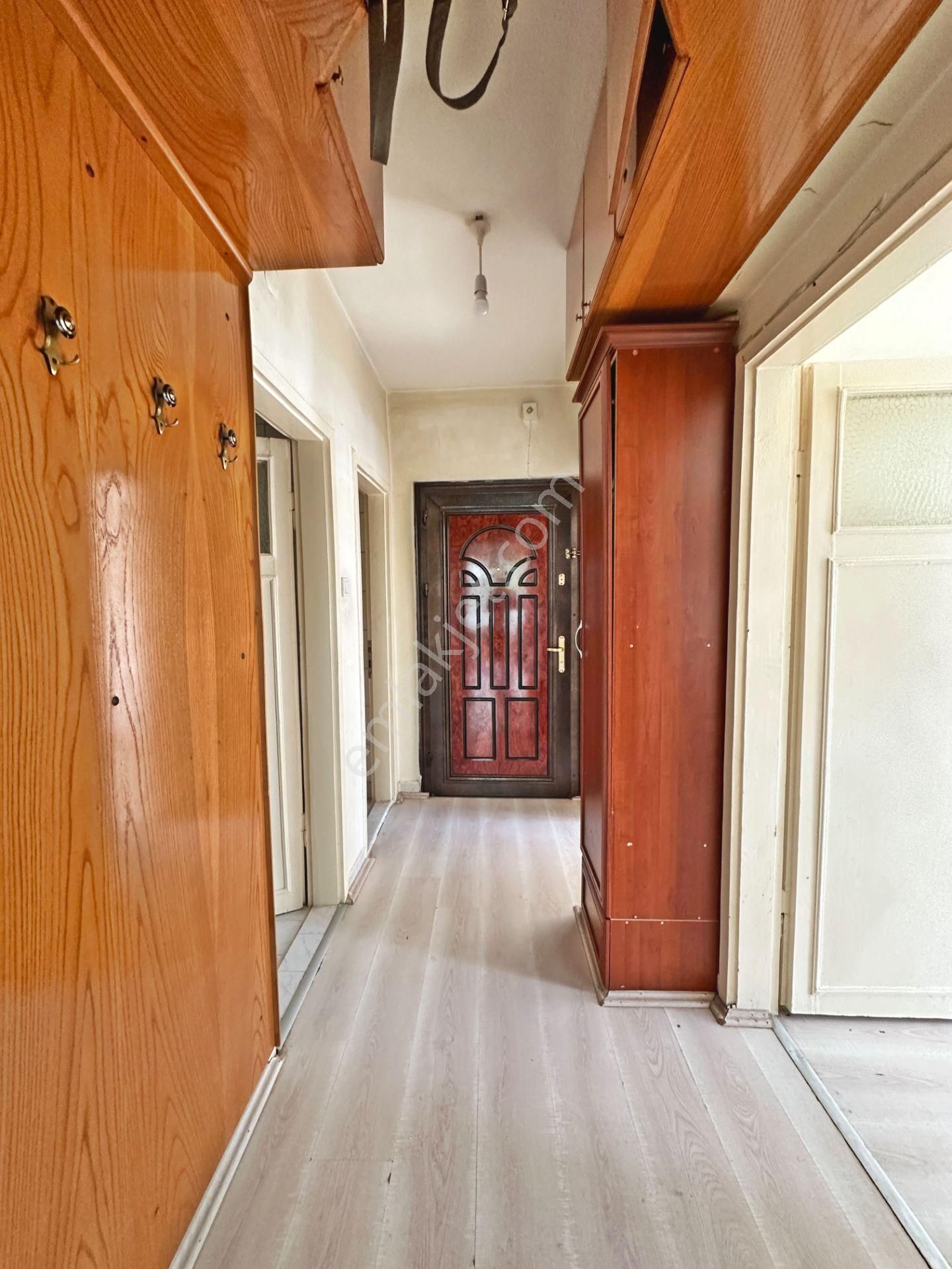 Tuzluçayır Mahallesinde Göbek Yakını Katta Full Yapılı 3+1 Kiralık Daire - Görsel 19
