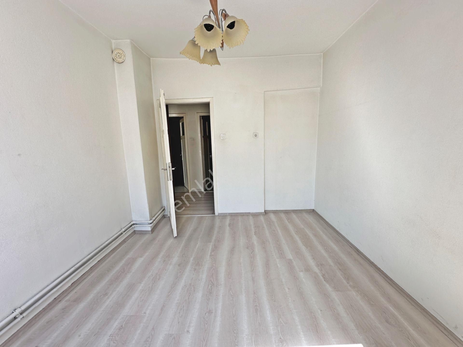 Tuzluçayır Mahallesinde Göbek Yakını Katta Full Yapılı 3+1 Kiralık Daire - Görsel 18