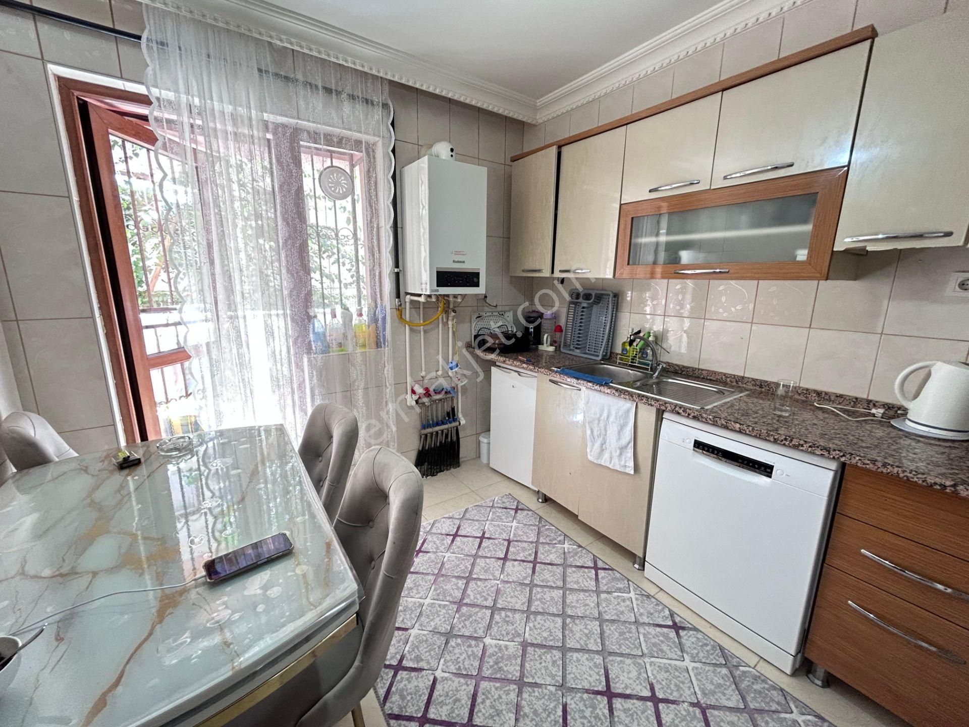 Lider Emlak'tan Güneşevlerde Kilerli 3+1 Satılık Daire - Görsel 5