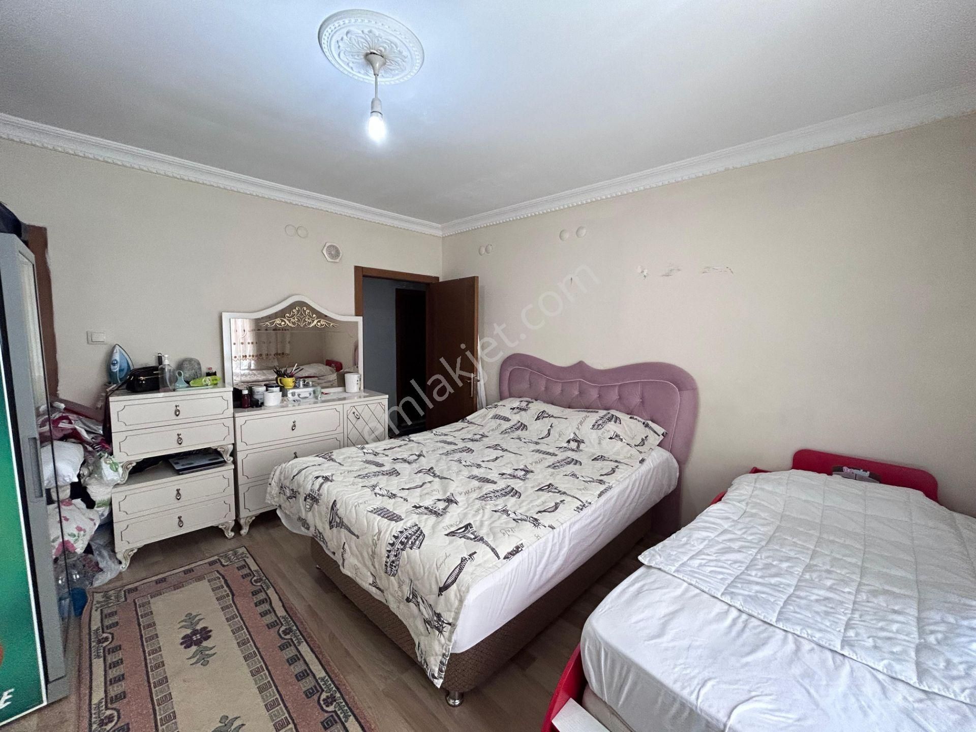 Lider Emlak'tan Güneşevlerde Kilerli 3+1 Satılık Daire - Görsel 13