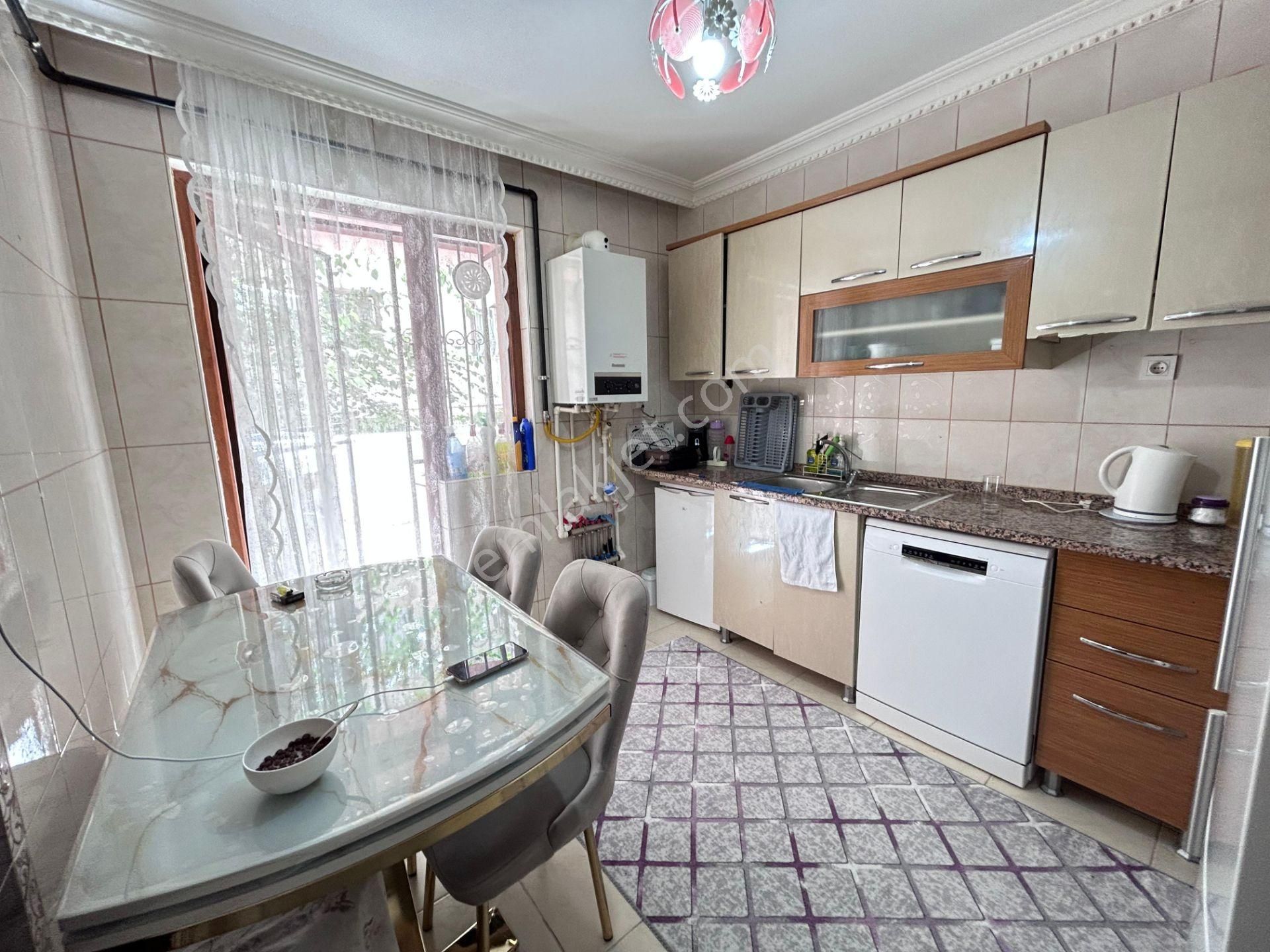 Lider Emlak'tan Güneşevlerde Kilerli 3+1 Satılık Daire - Görsel 6