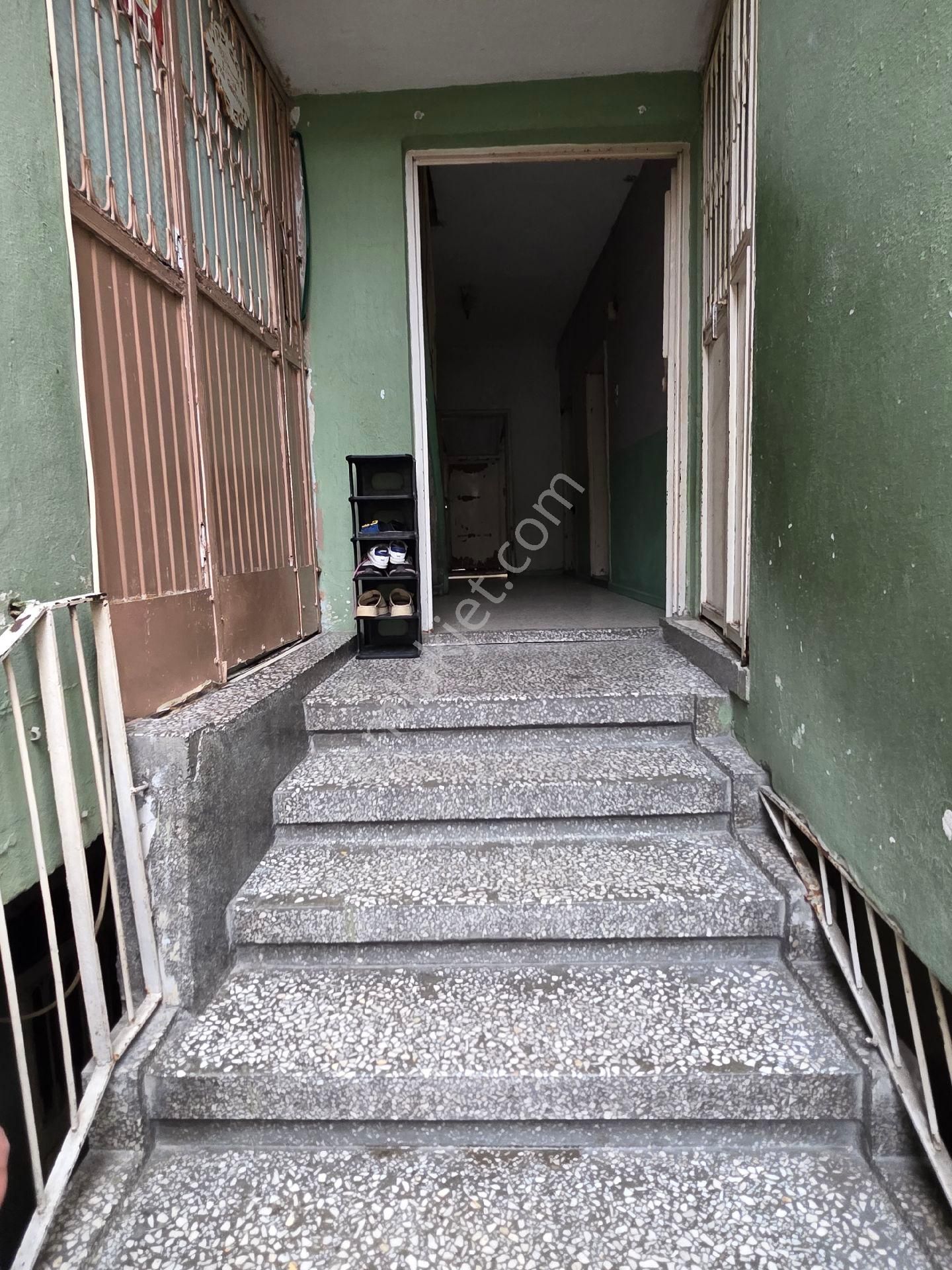 Emin Ağa Caddesi Üzerinde En Yoğun Güzergahta Komple Bina Satılık5 Daire + 3 Dükkân - Görsel 10