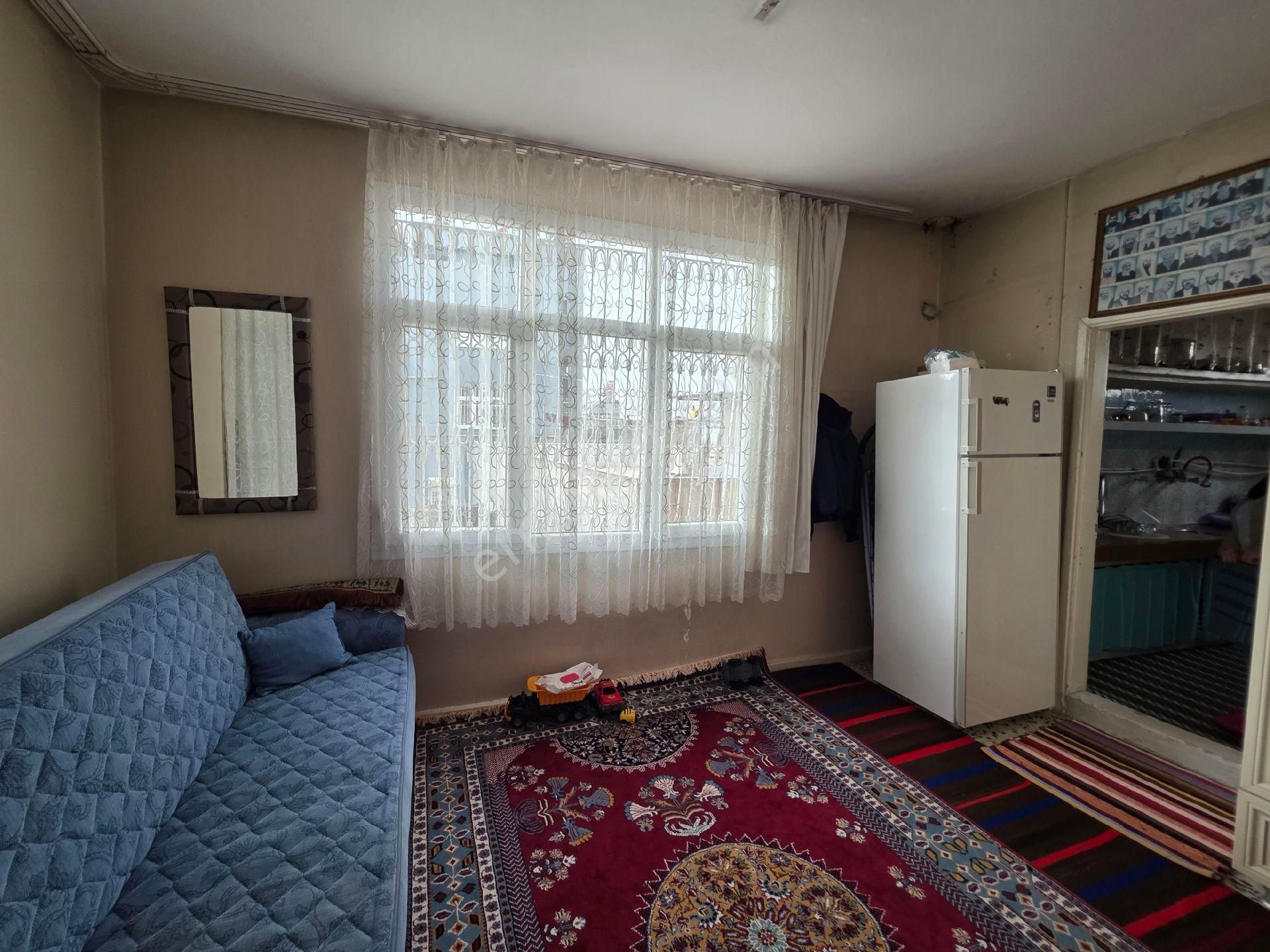 Emin Ağa Caddesi Üzerinde En Yoğun Güzergahta Komple Bina Satılık5 Daire + 3 Dükkân - Görsel 6