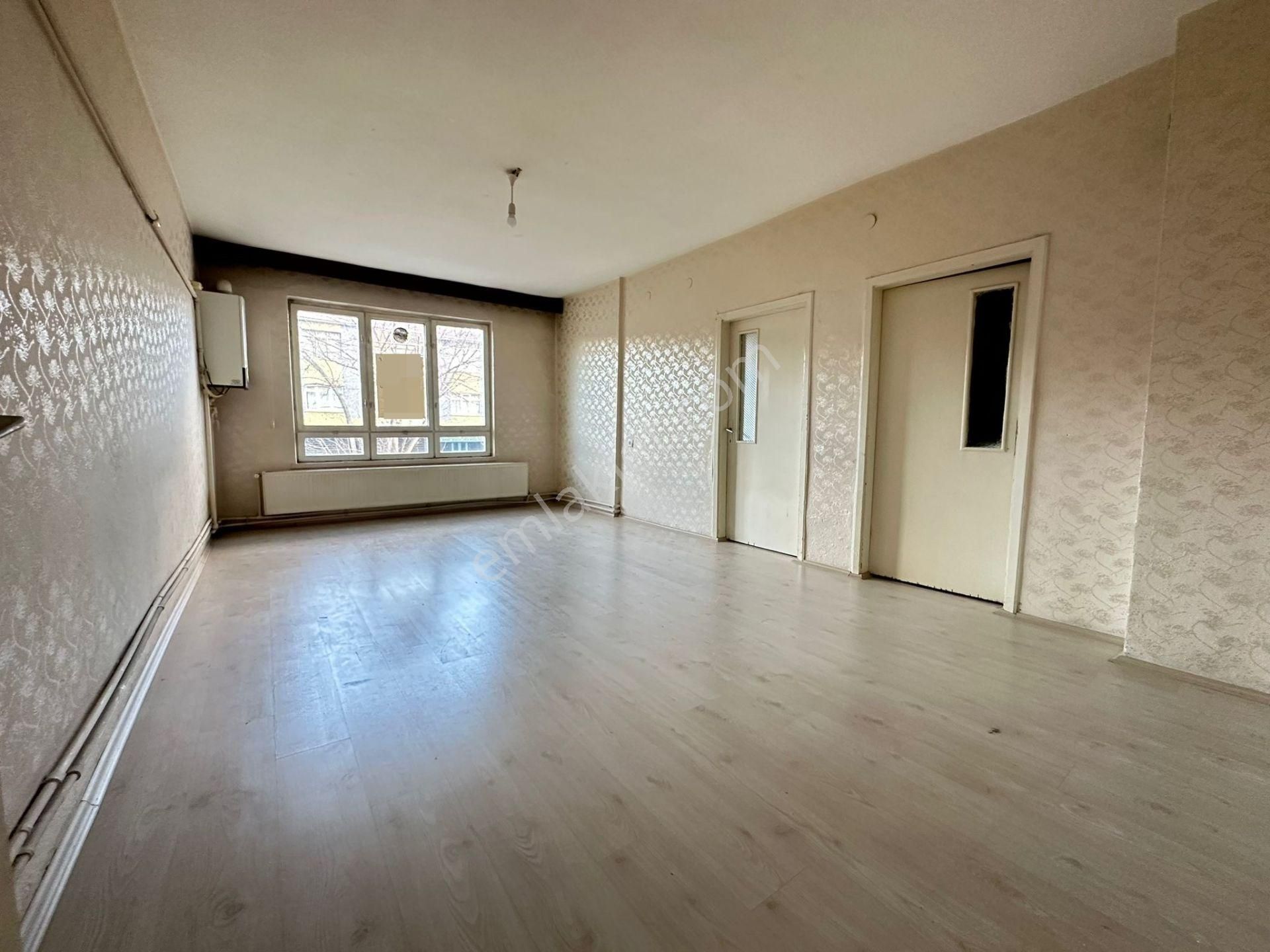 Sanatoryum Caddesi Paraleli 3+1 Orta Kat Ön Cephe Emsalsiz Daire - Görsel 4