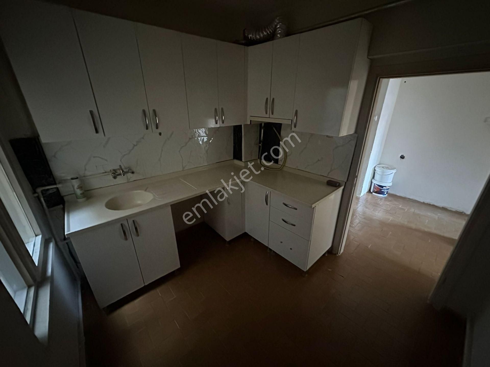 Sanatoryum Caddesi Paraleli 3+1 Orta Kat Ön Cephe Emsalsiz Daire - Görsel 8