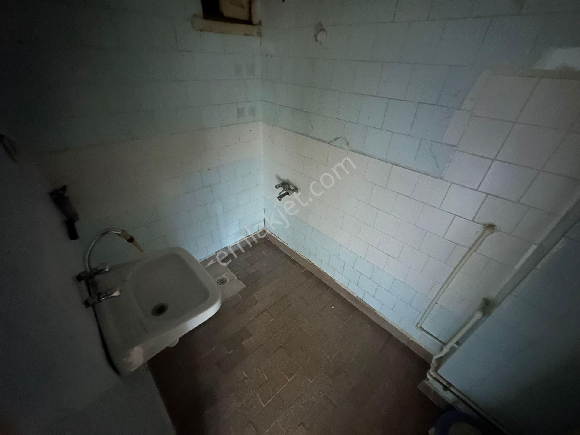 Sanatoryum Caddesi Paraleli 3+1 Orta Kat Ön Cephe Emsalsiz Daire - Görsel 24