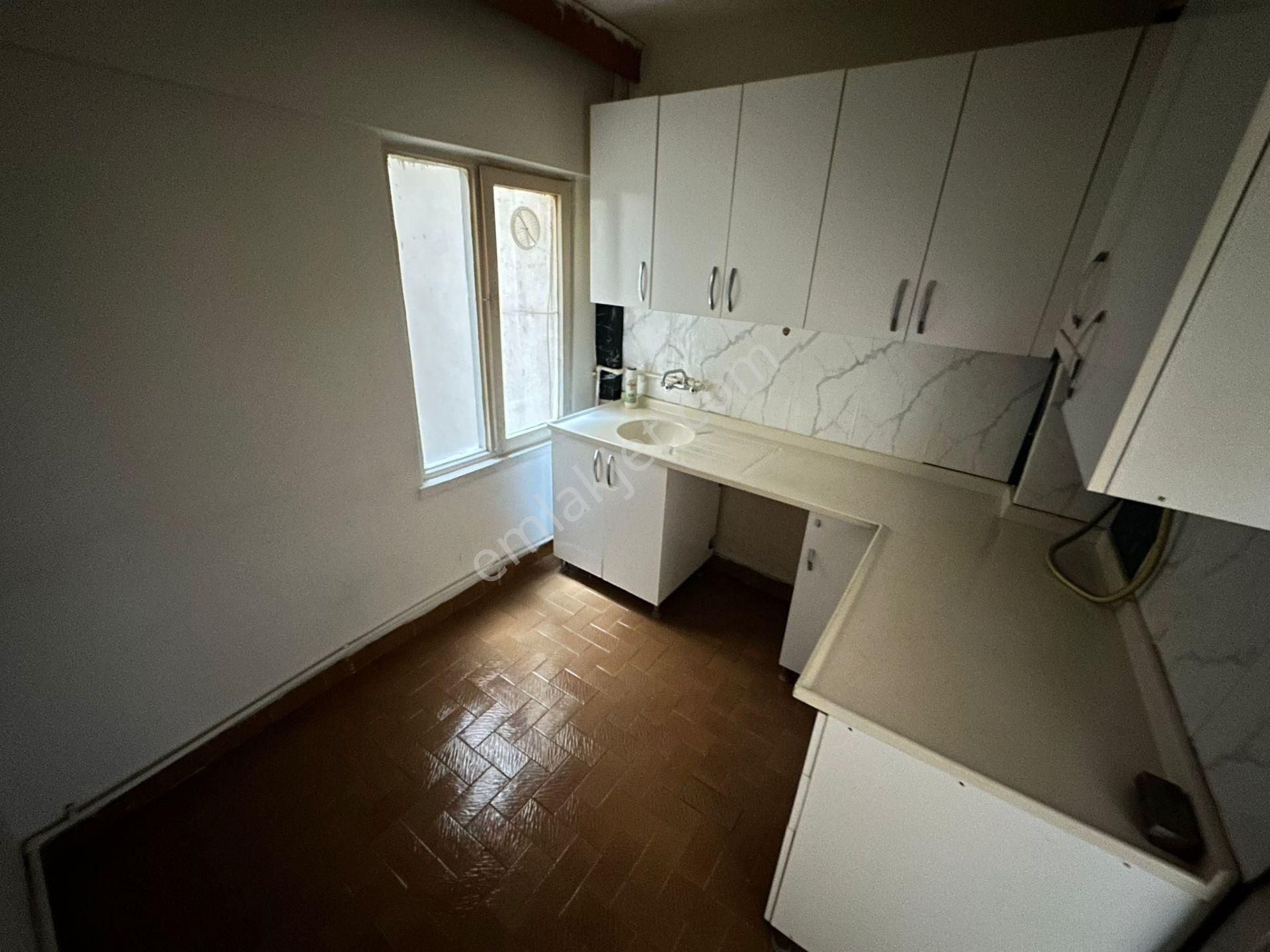 Sanatoryum Caddesi Paraleli 3+1 Orta Kat Ön Cephe Emsalsiz Daire - Görsel 11