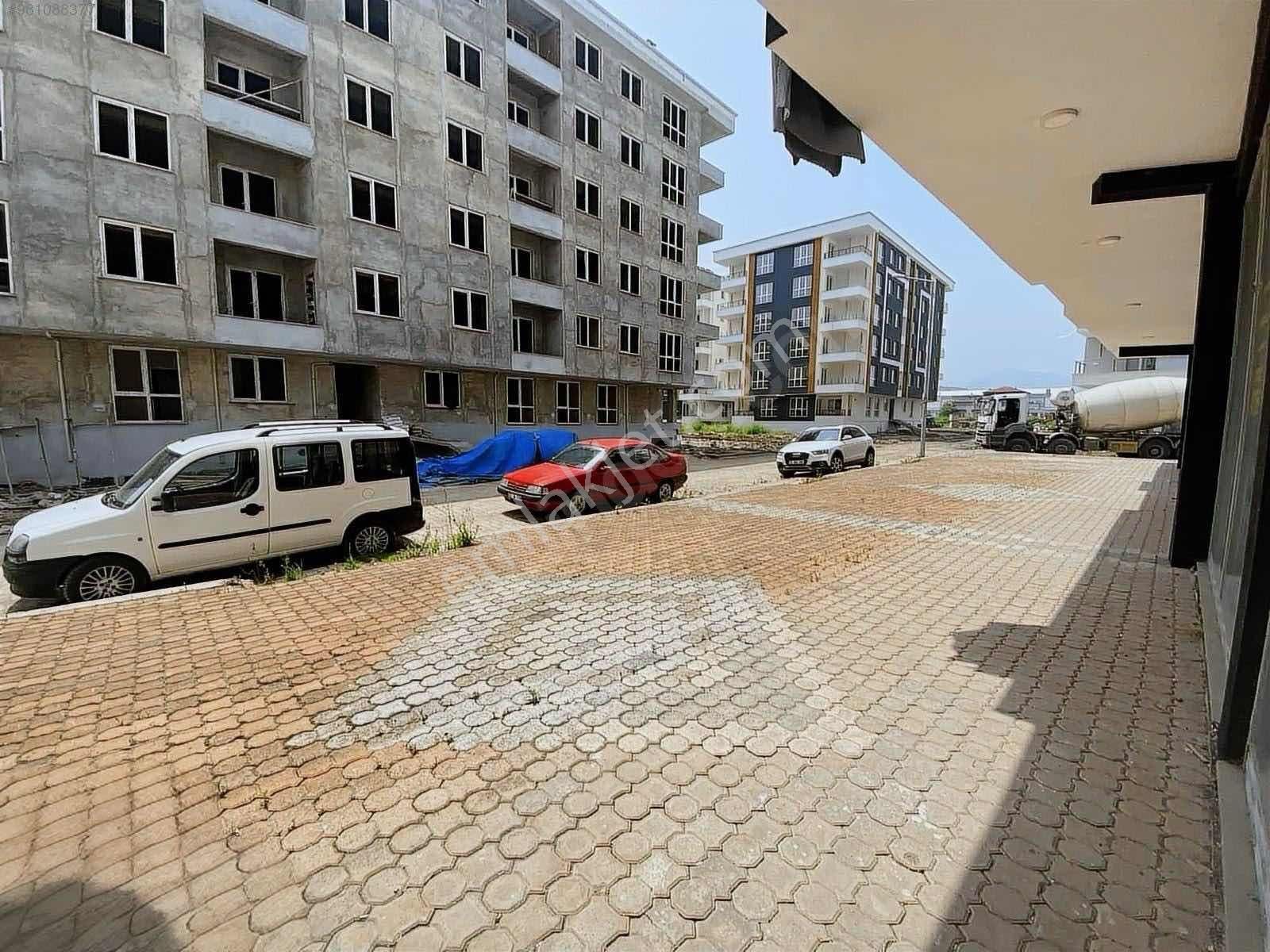 Tekkeköy Kurtuluş Mah 230 M2 Depolu Dükkan