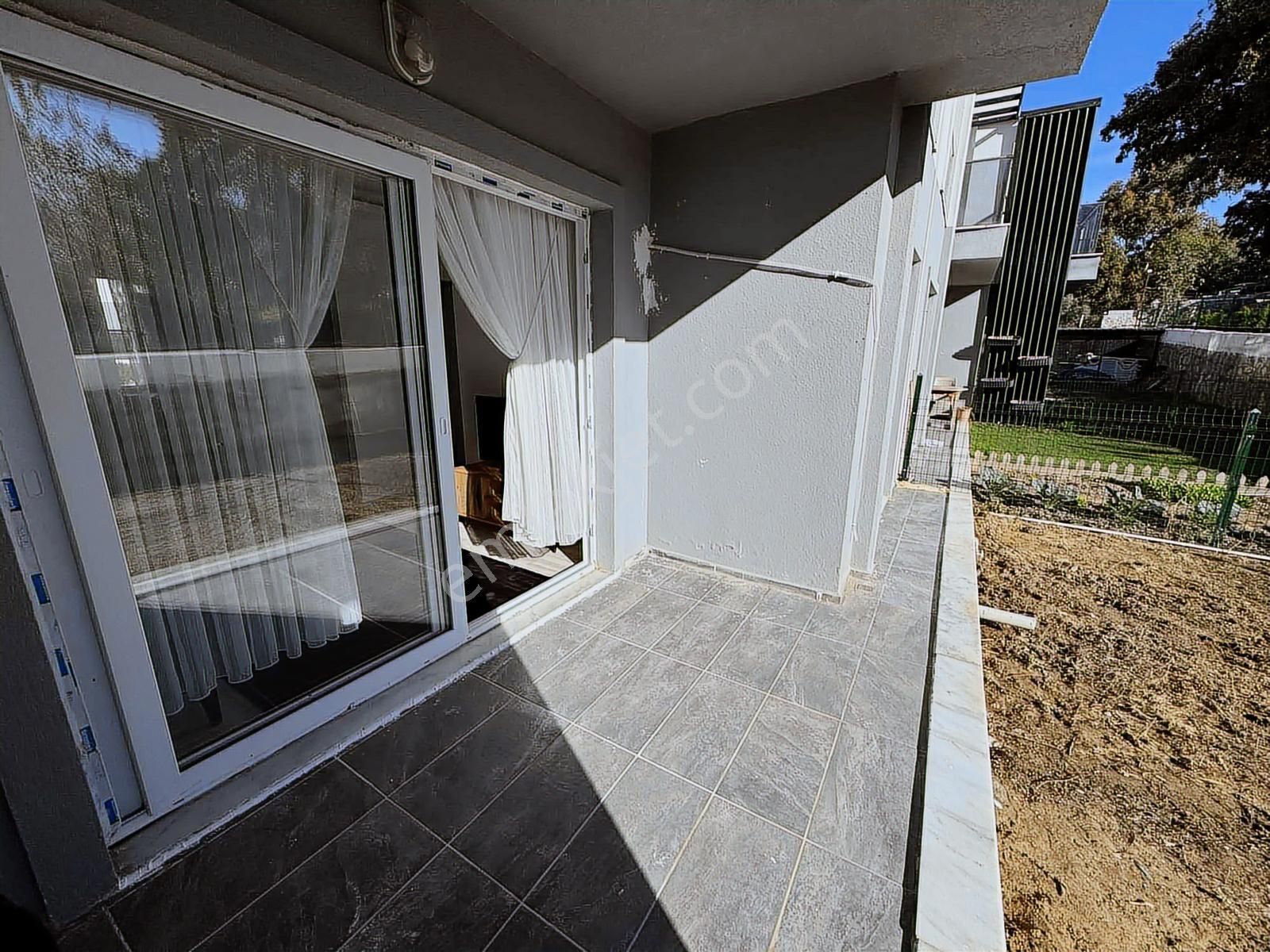 Eşyalı Bahçe Kat Havuzlu !!! - Görsel 15