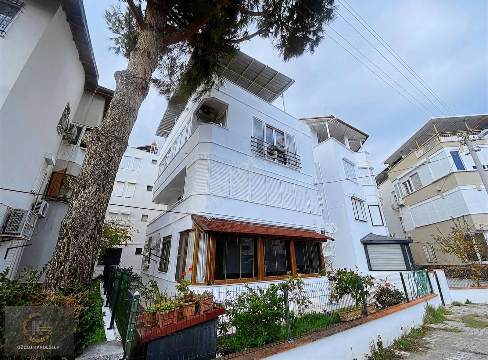 Güçlü Kardeşler Otuzevlerde Denize 250 Metre Fırsat Dubleks