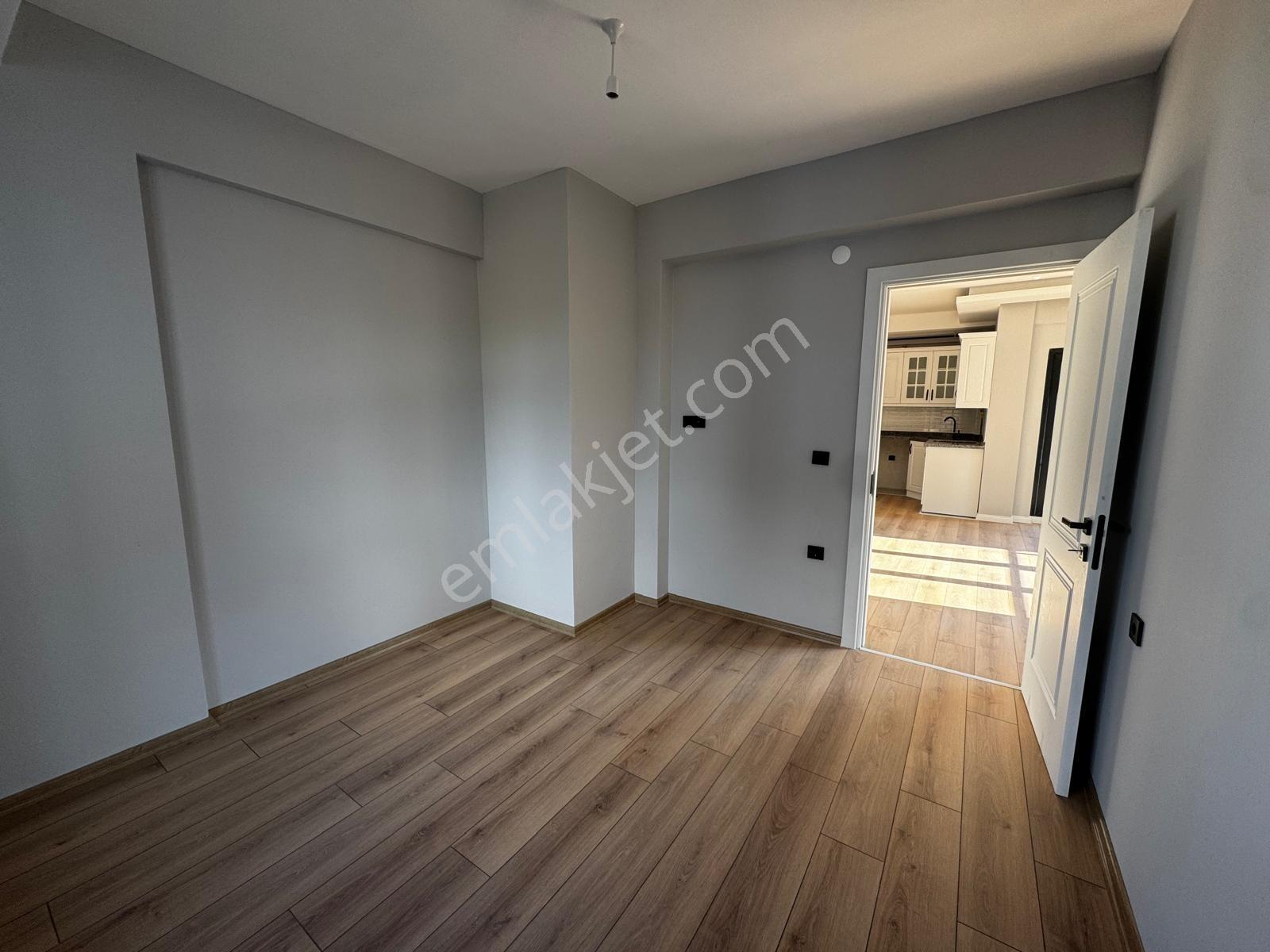 Büşra'dan Atakum Körfez'de Sıfır Binada Kiralık 1+1 - Görsel 12