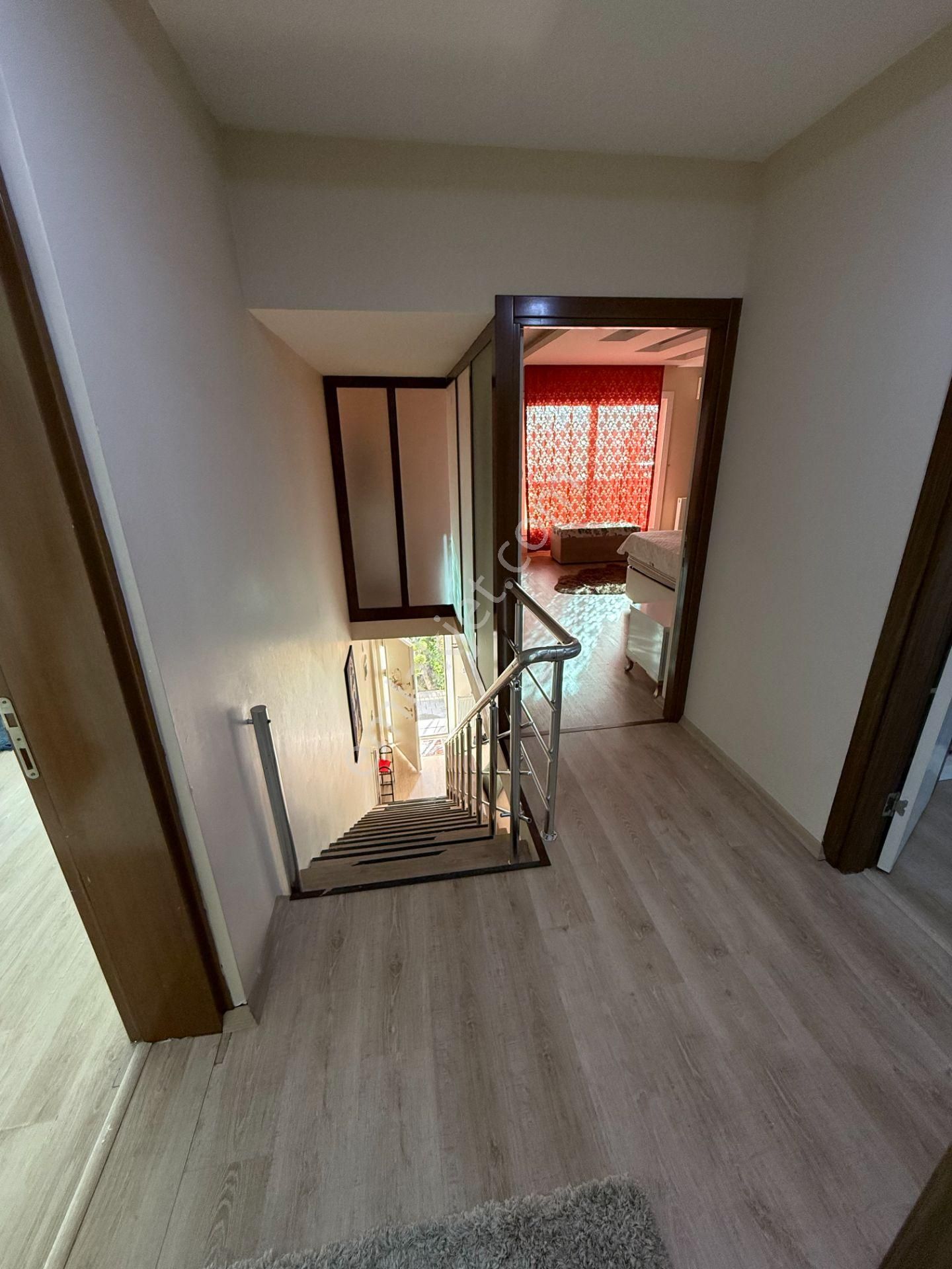 İzzet Begoviç Bulvarı 3+2 Bahçe Dubleksi Eşyalı Kiralık Daire - Görsel 13