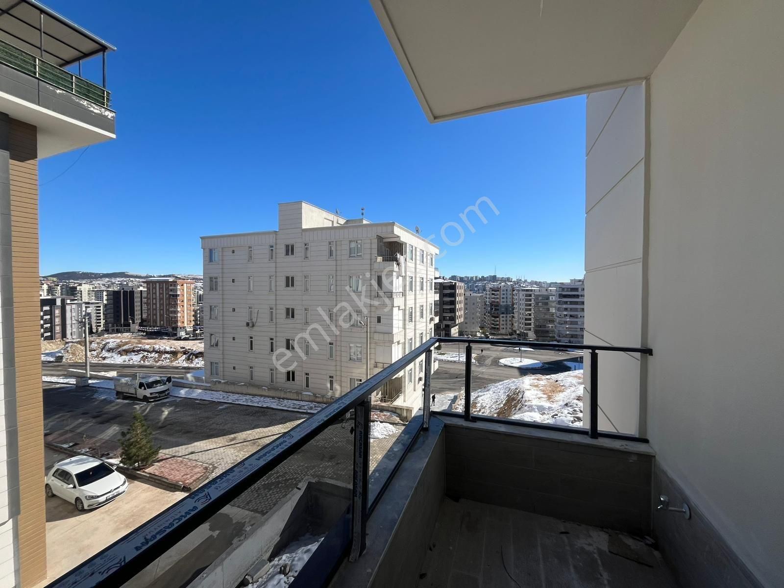 Rastgeldi Gayrimenkul'den Satılık Yerden Isıtmalı - Görsel 18