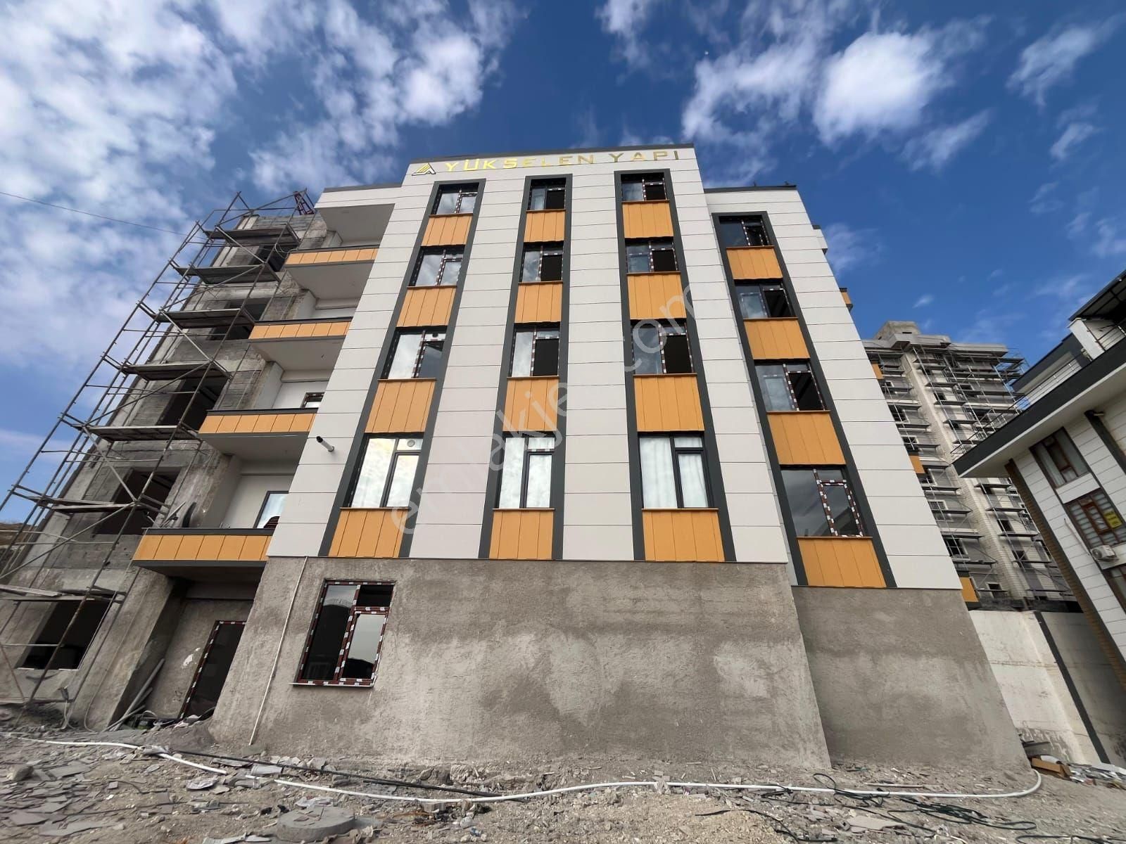 Rastgeldi Gayrimenkul'den Satılık Yerden Isıtmalı