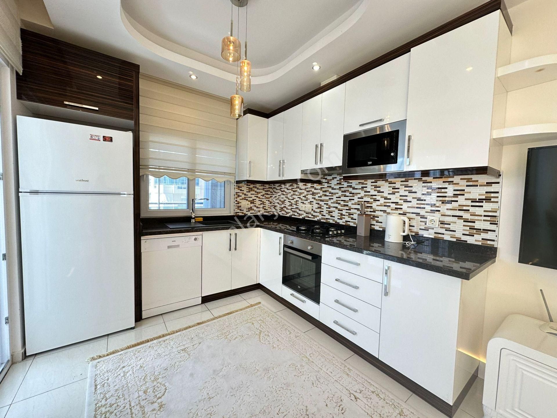 Satılık -daire Alanyada Mahmutlarda 2+1 En Lüks Site Binada 130m2 Daire< - Görsel 17