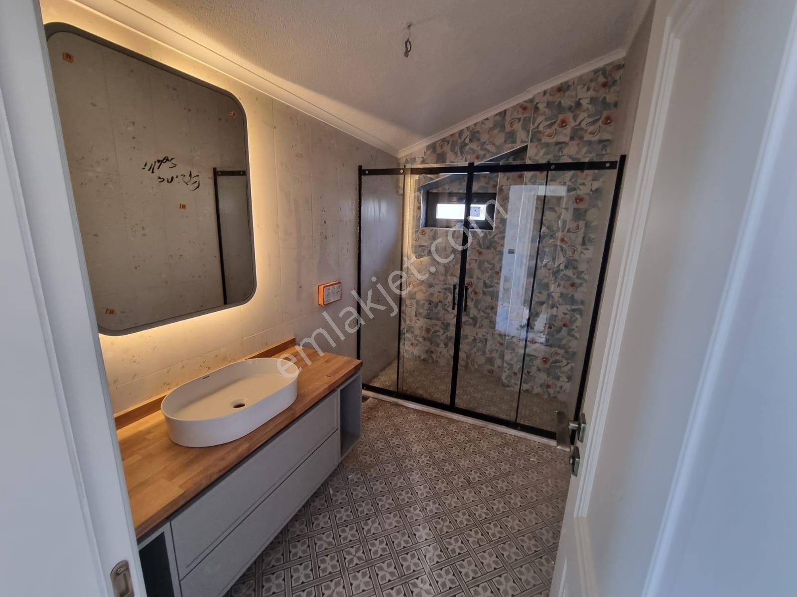 Altınolukta Özel Tasarım 650 M²içinde Havuzlu Taş Villa - Görsel 26