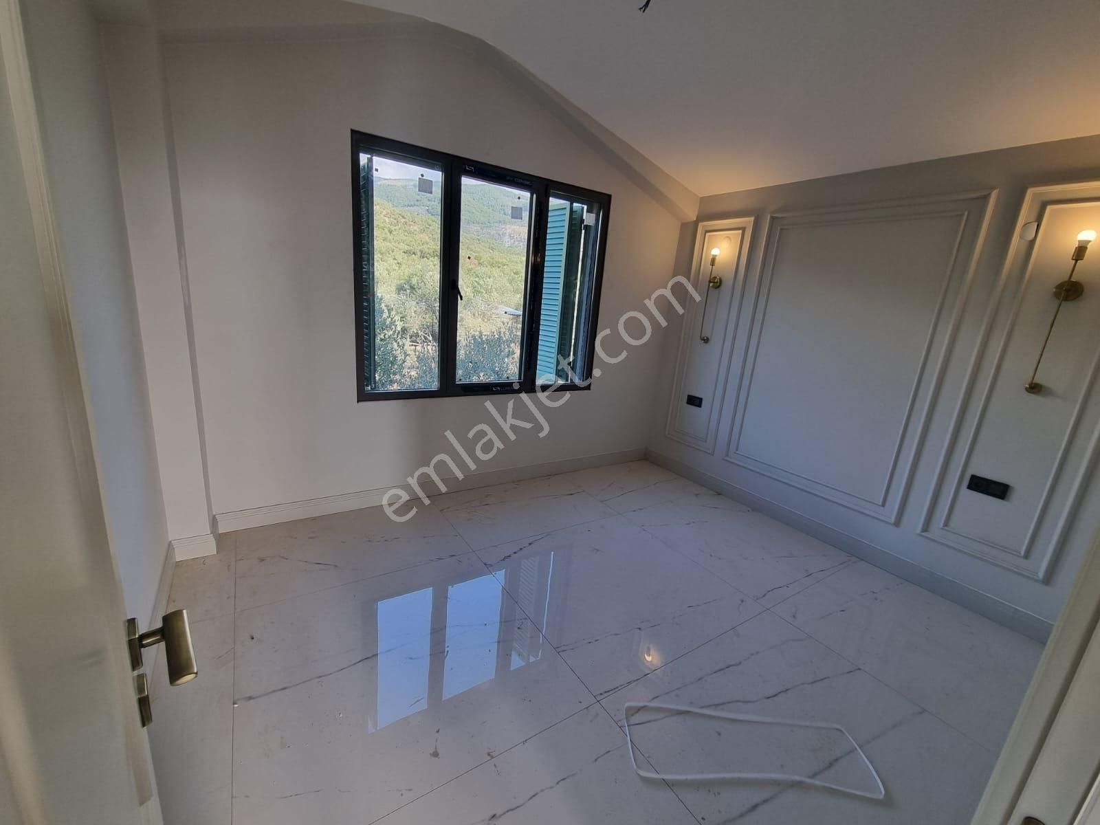 Altınolukta Özel Tasarım 650 M²içinde Havuzlu Taş Villa - Görsel 25