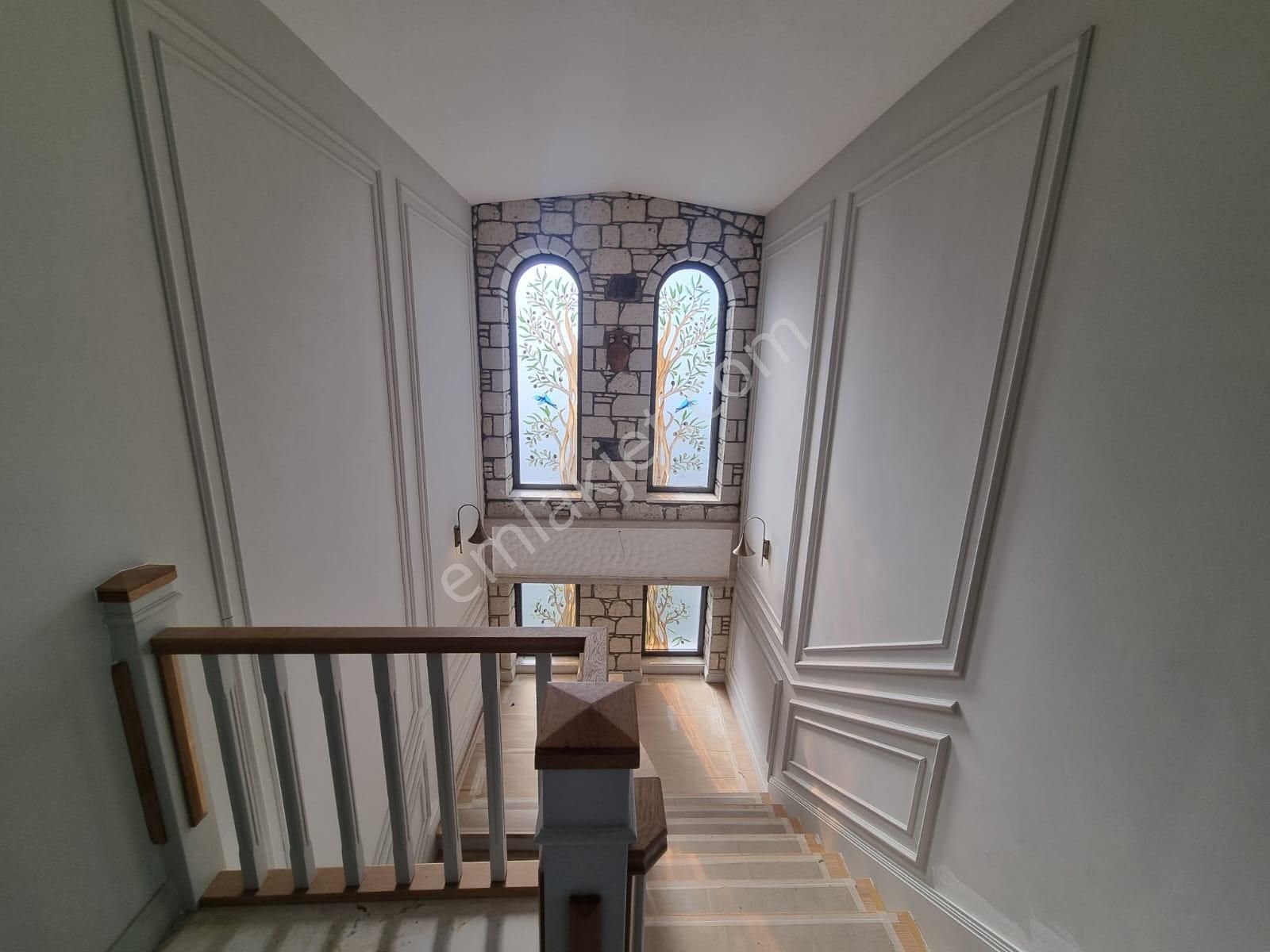 Altınolukta Özel Tasarım 650 M²içinde Havuzlu Taş Villa - Görsel 5