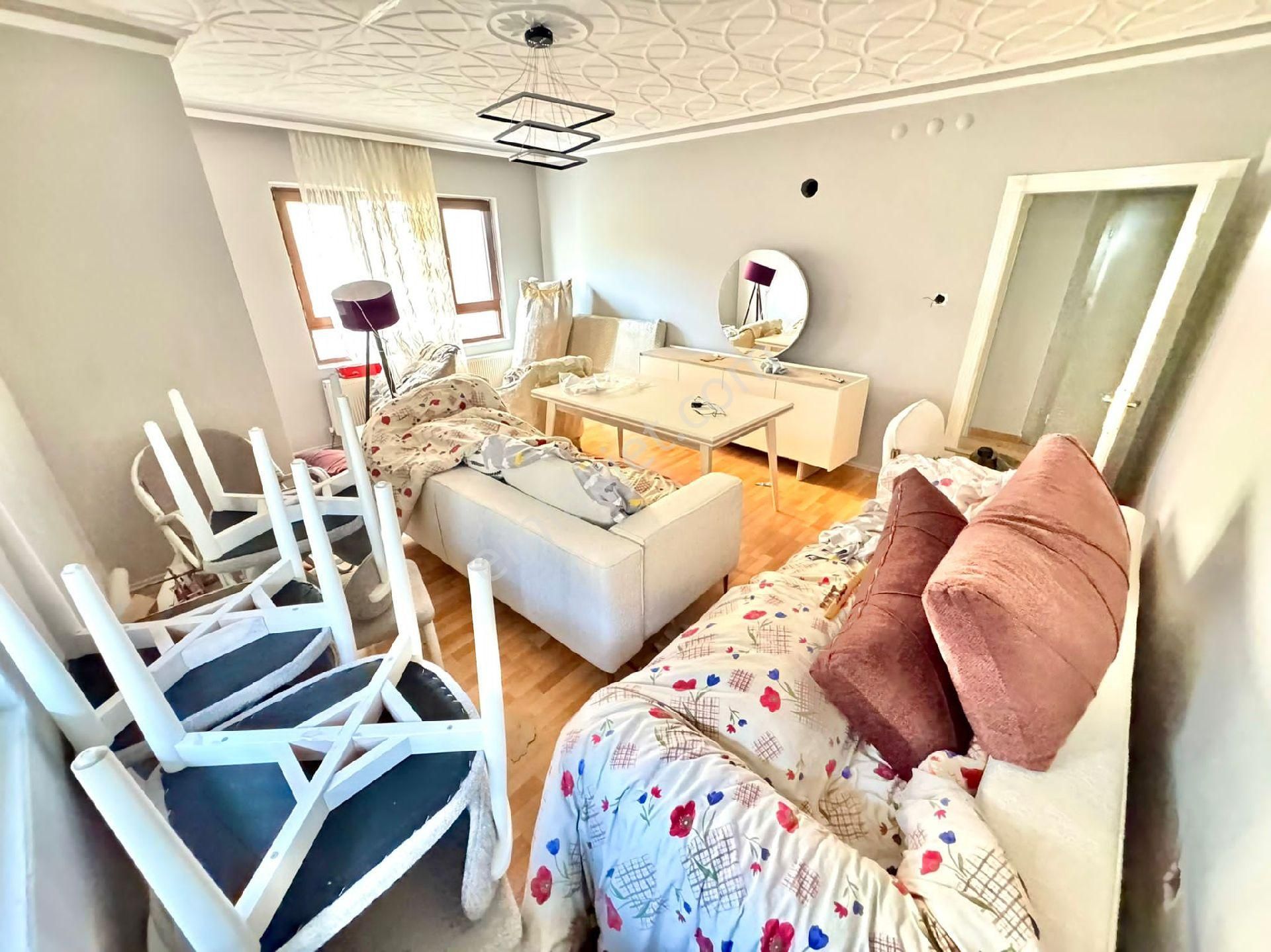 H.gazi Göbege Yürüme Mesafesinde Ekin Mah.2.kat 3+1 125m2 Ön Cephe - Görsel 6