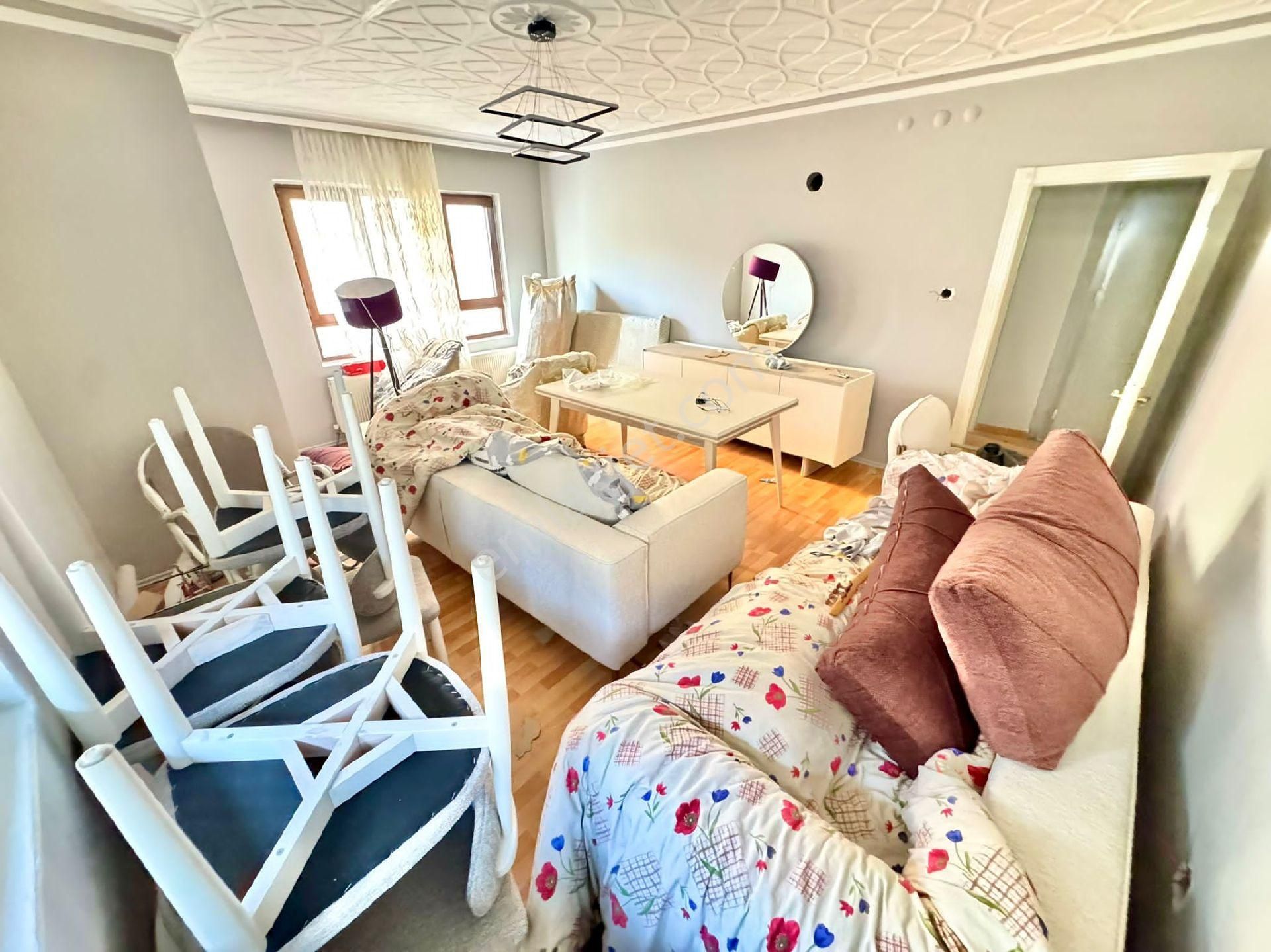 H.gazi Göbege Yürüme Mesafesinde Ekin Mah.2.kat 3+1 125m2 Ön Cephe - Görsel 10