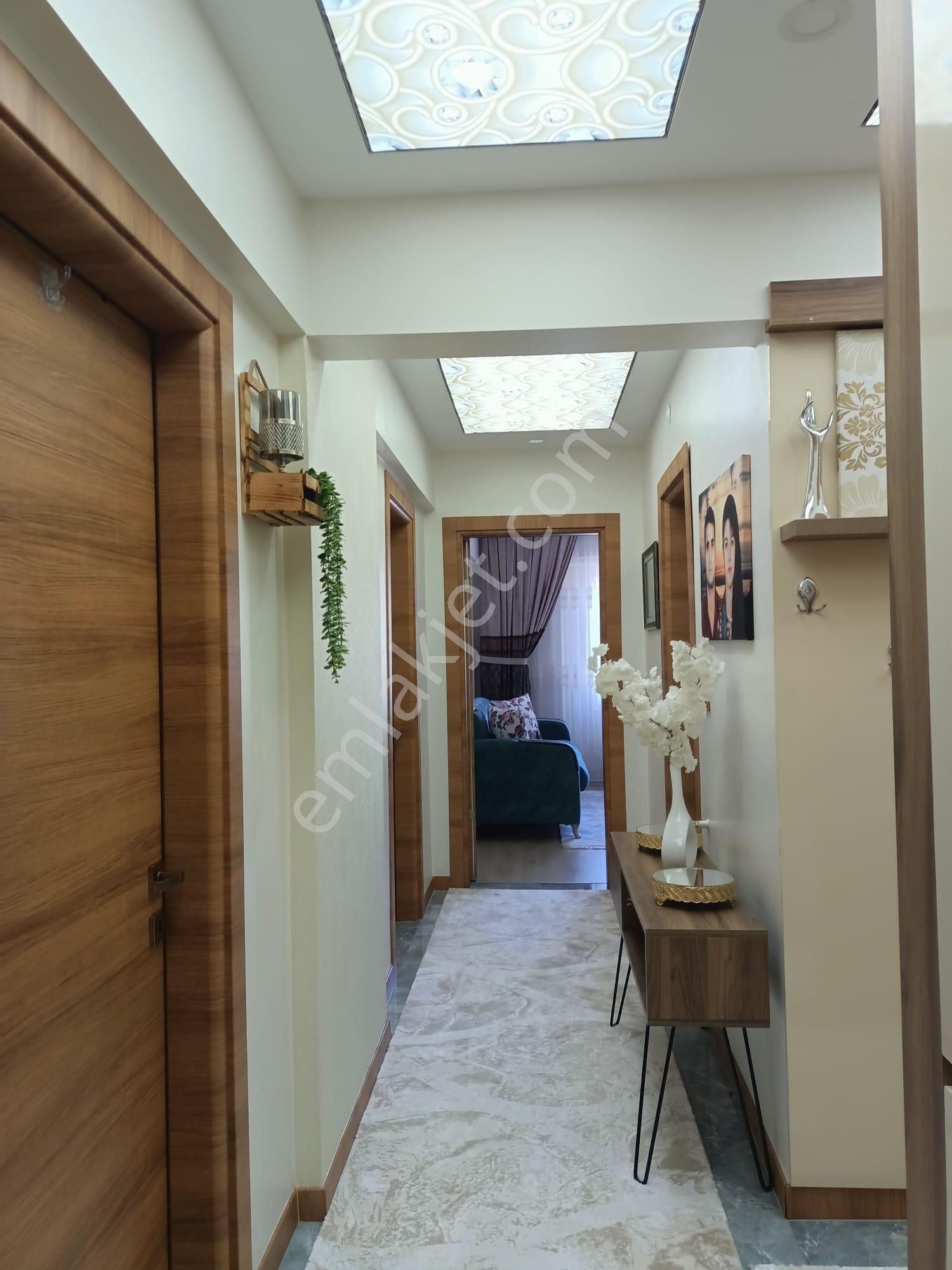 Kuşadası Değirmenderede Tek Blok Havuzsuz 3+1 - Görsel 12