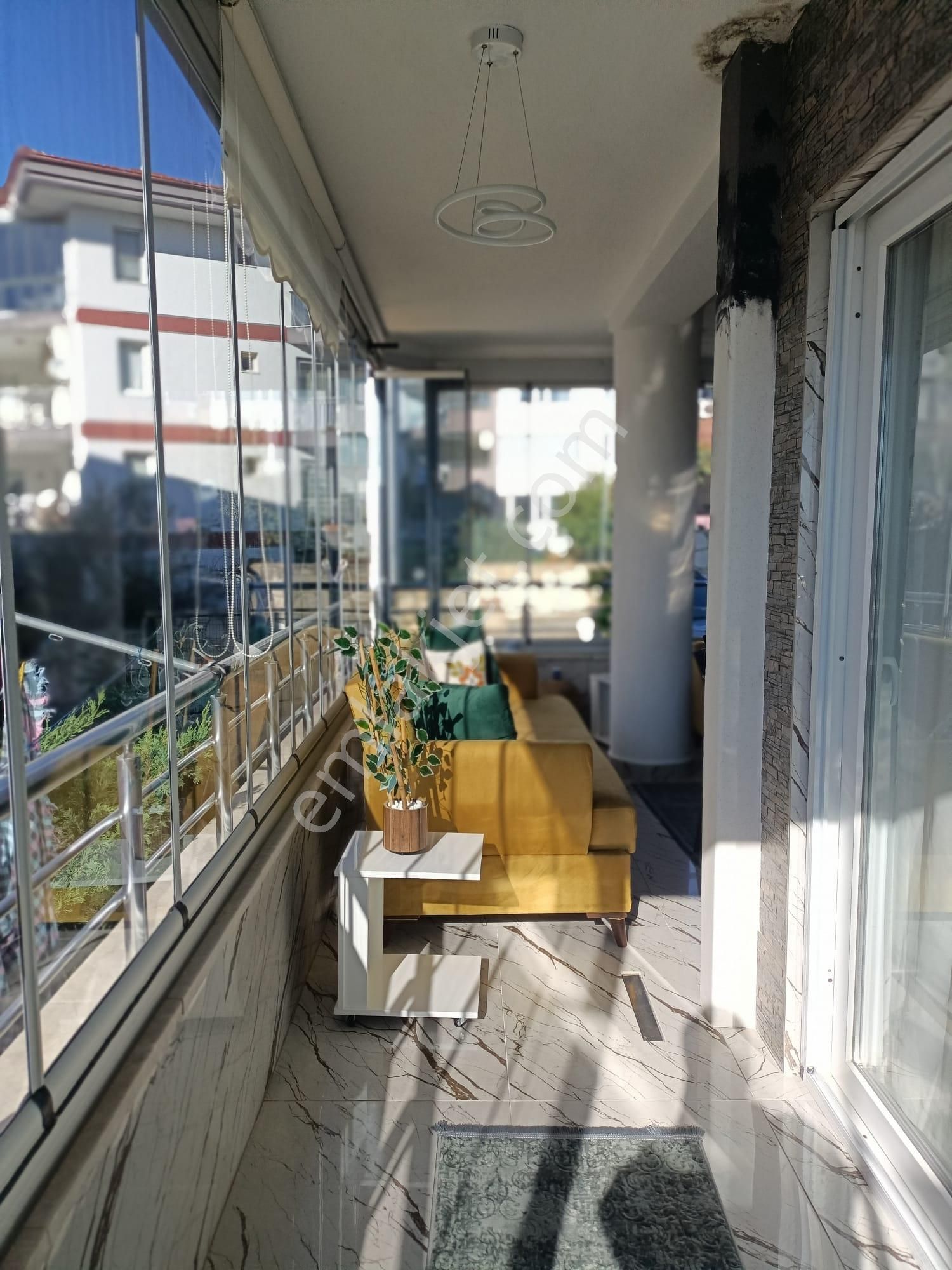 Kuşadası Değirmenderede Tek Blok Havuzsuz 3+1 - Görsel 2