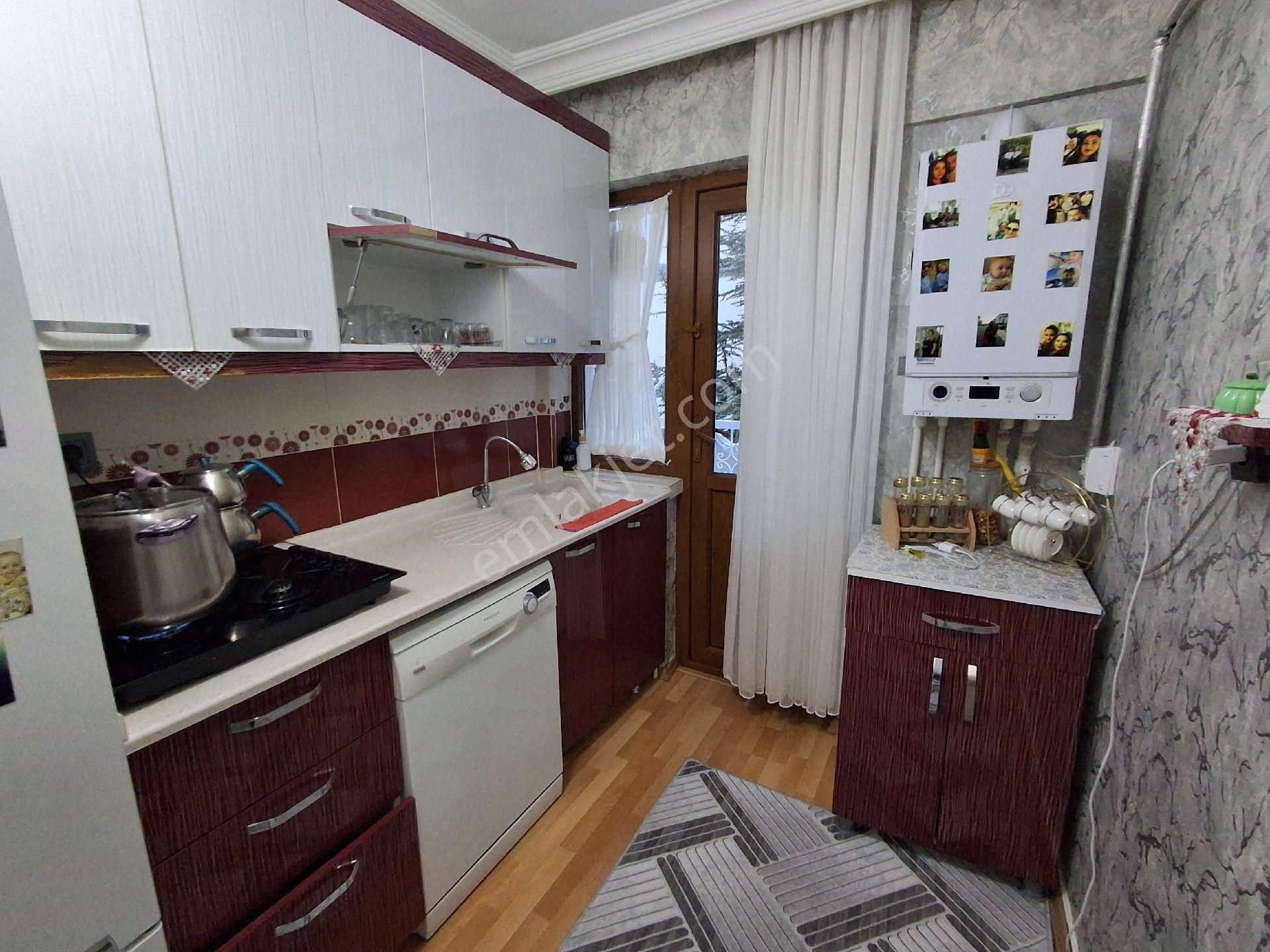 Karapürçek Muhtarlık Yakını 3+1 Y.giriş A.daire Var Ön Cephe Kat Konumunda Kök Tapu Kredi - Görsel 27