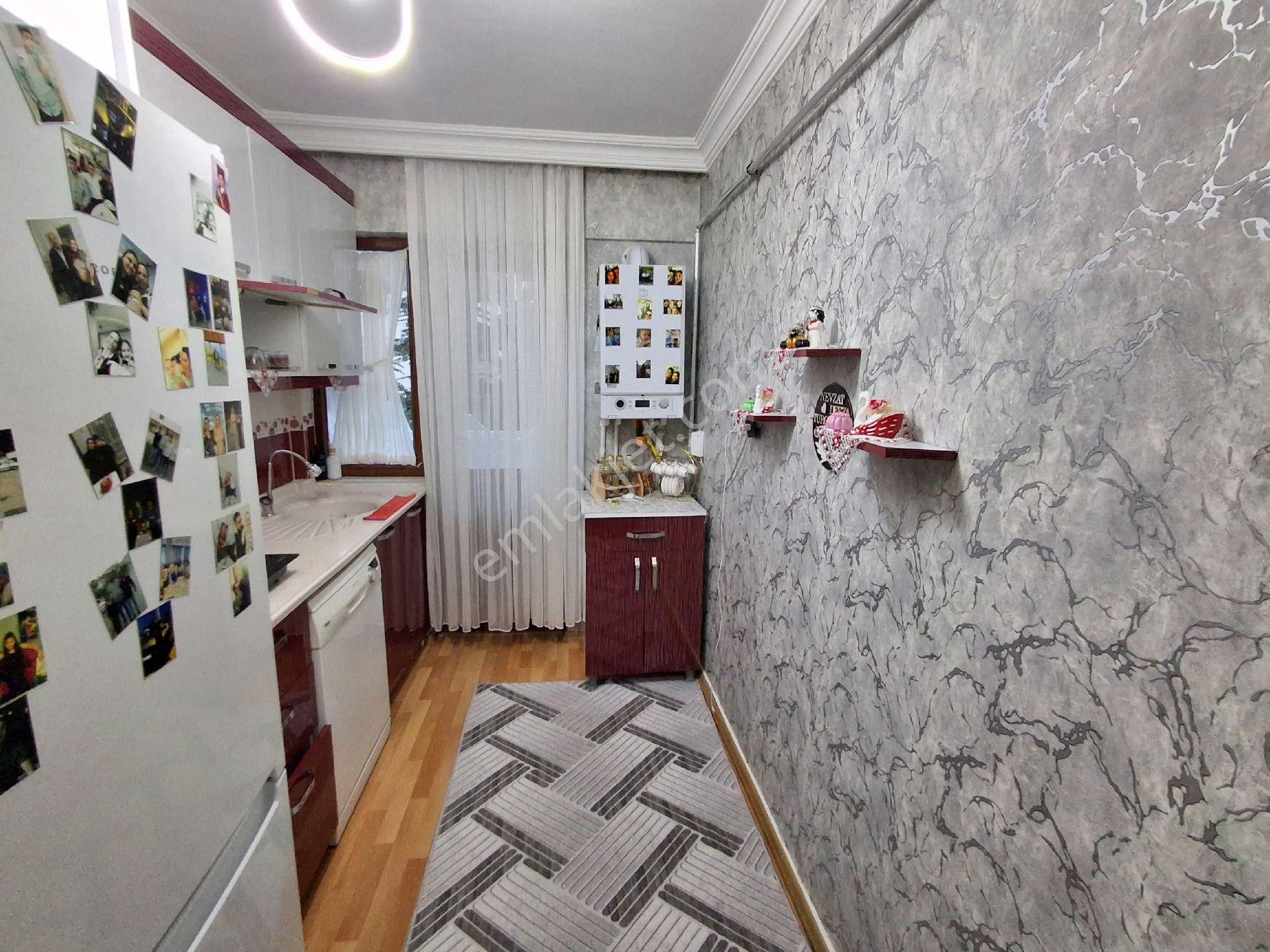 Karapürçek Muhtarlık Yakını 3+1 Y.giriş A.daire Var Ön Cephe Kat Konumunda Kök Tapu Kredi - Görsel 25