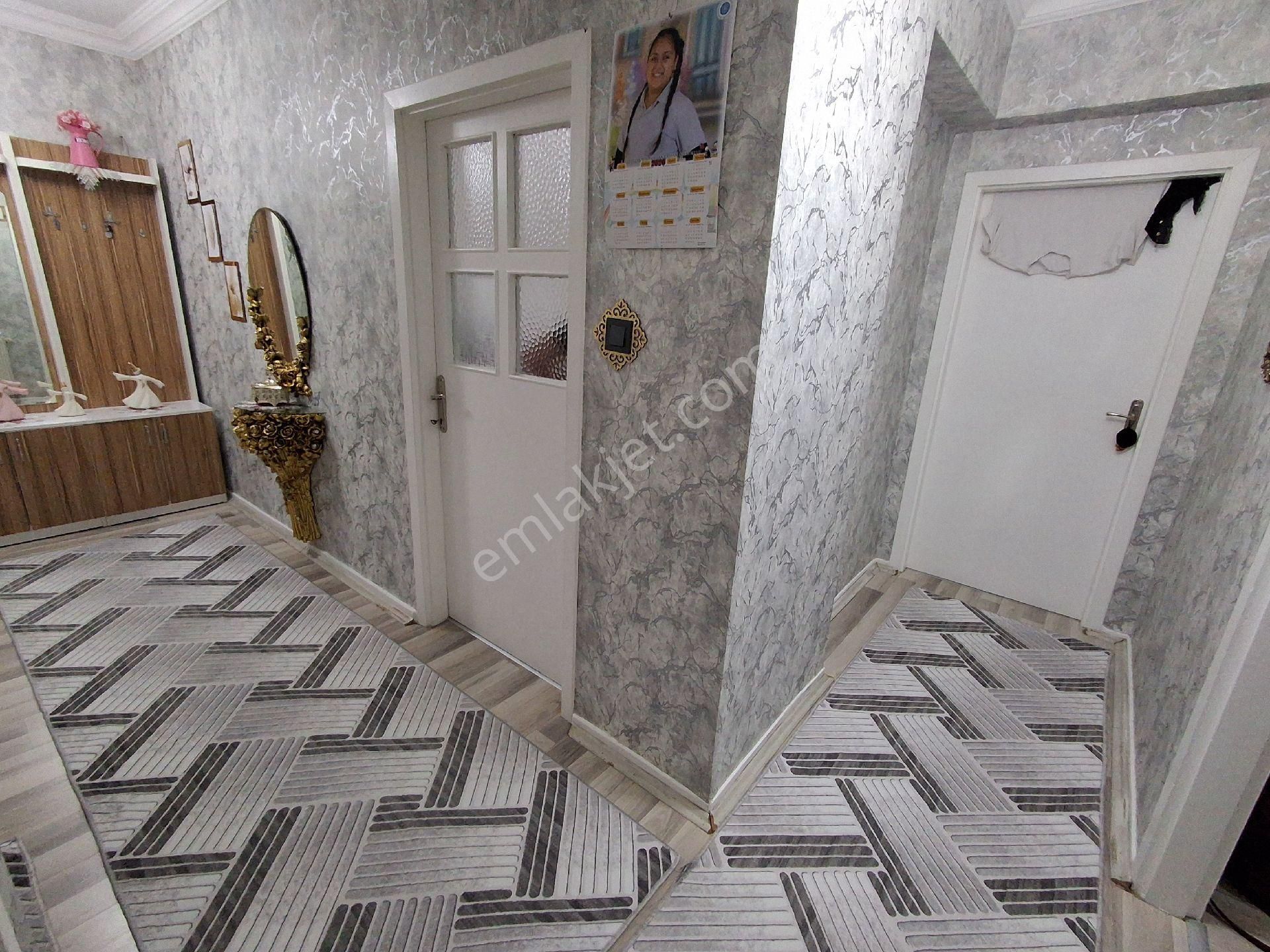 Karapürçek Muhtarlık Yakını 3+1 Y.giriş A.daire Var Ön Cephe Kat Konumunda Kök Tapu Kredi - Görsel 5