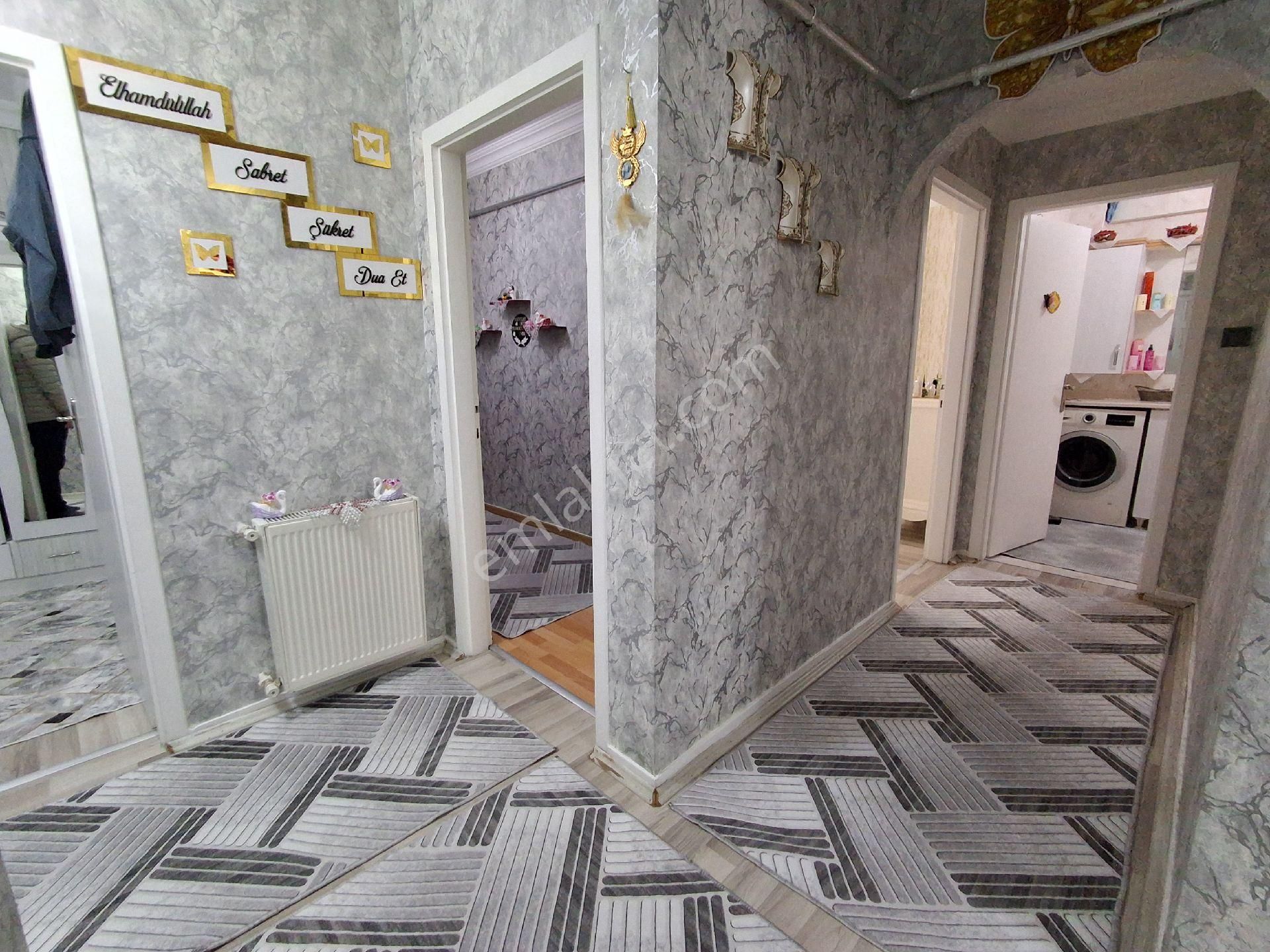 Karapürçek Muhtarlık Yakını 3+1 Y.giriş A.daire Var Ön Cephe Kat Konumunda Kök Tapu Kredi - Görsel 3