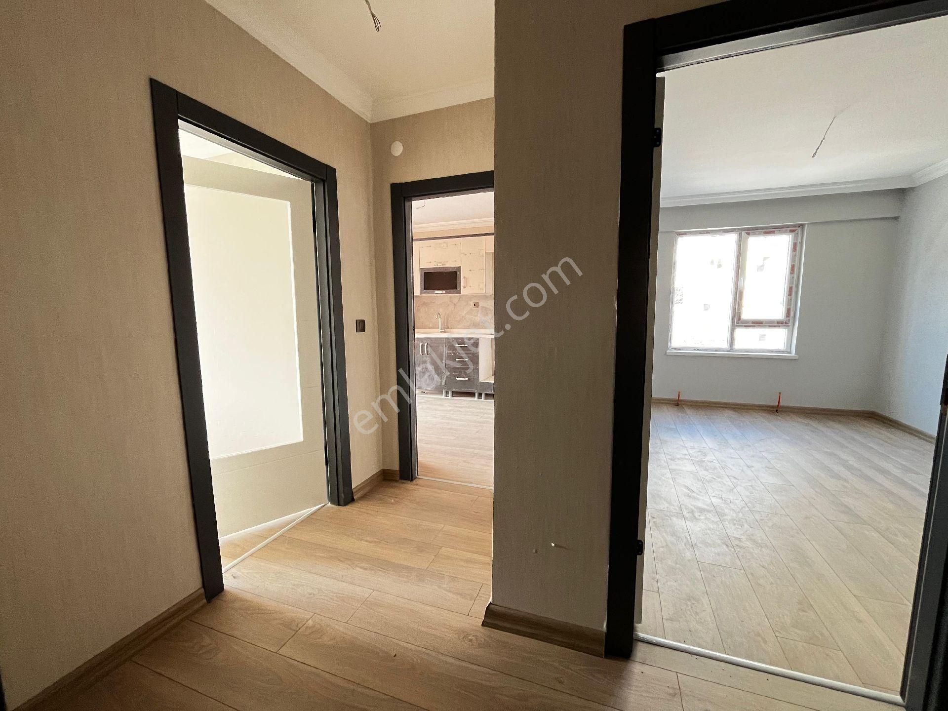 Ferudunçelik 8.cd İmk Lisesi Yakını 2.kat 3+1 135m2 Teras Balkonlu Vestiyer Duşakabin D.kagıtlı - Görsel 20