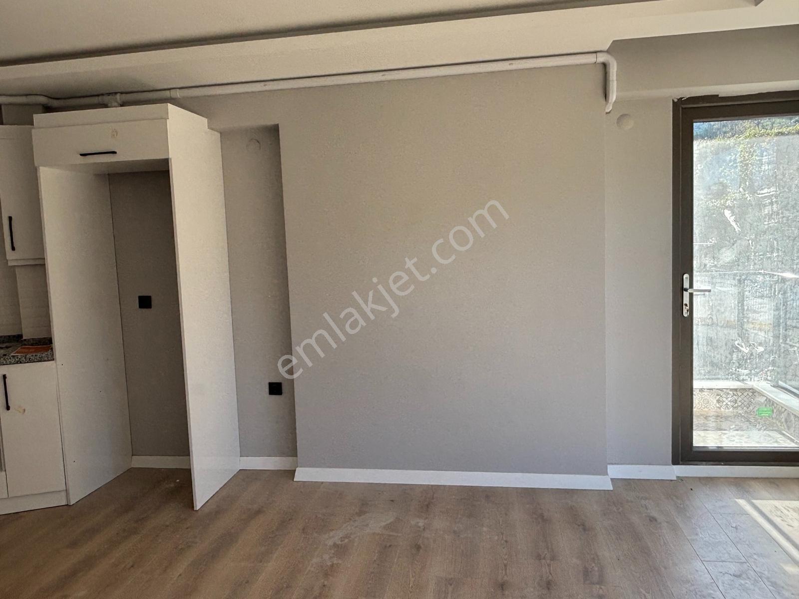 Beyaz Emlaktan Erikliman Mahallesinde 1+1 Kiralık Daire - Görsel 7