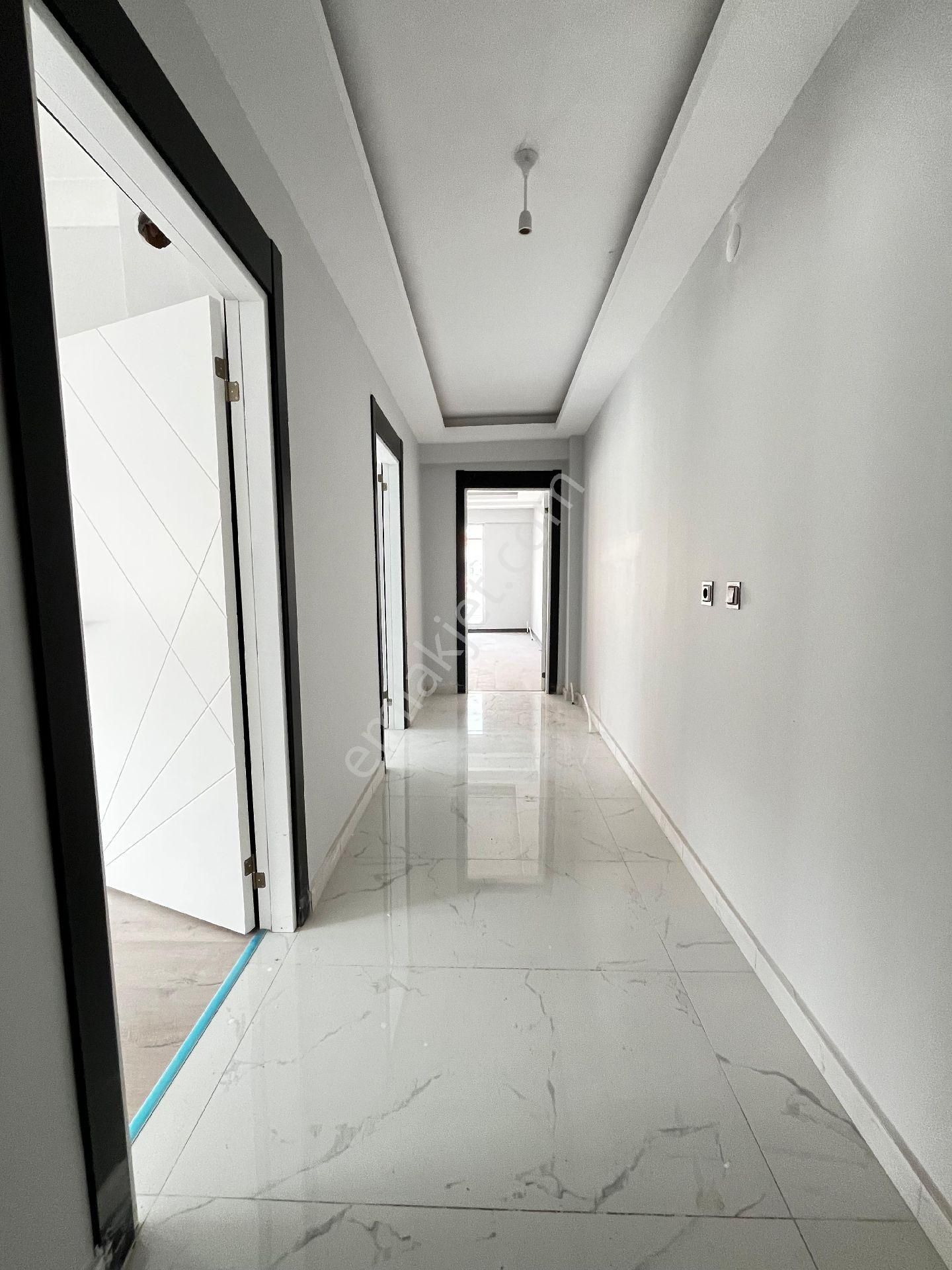 Karapürçek Sıfır 3.kat 3+1 .135m2 Ç.banyo Vestiyer Duşakabin Granit Zemin Teras Balkonlu - Görsel 19