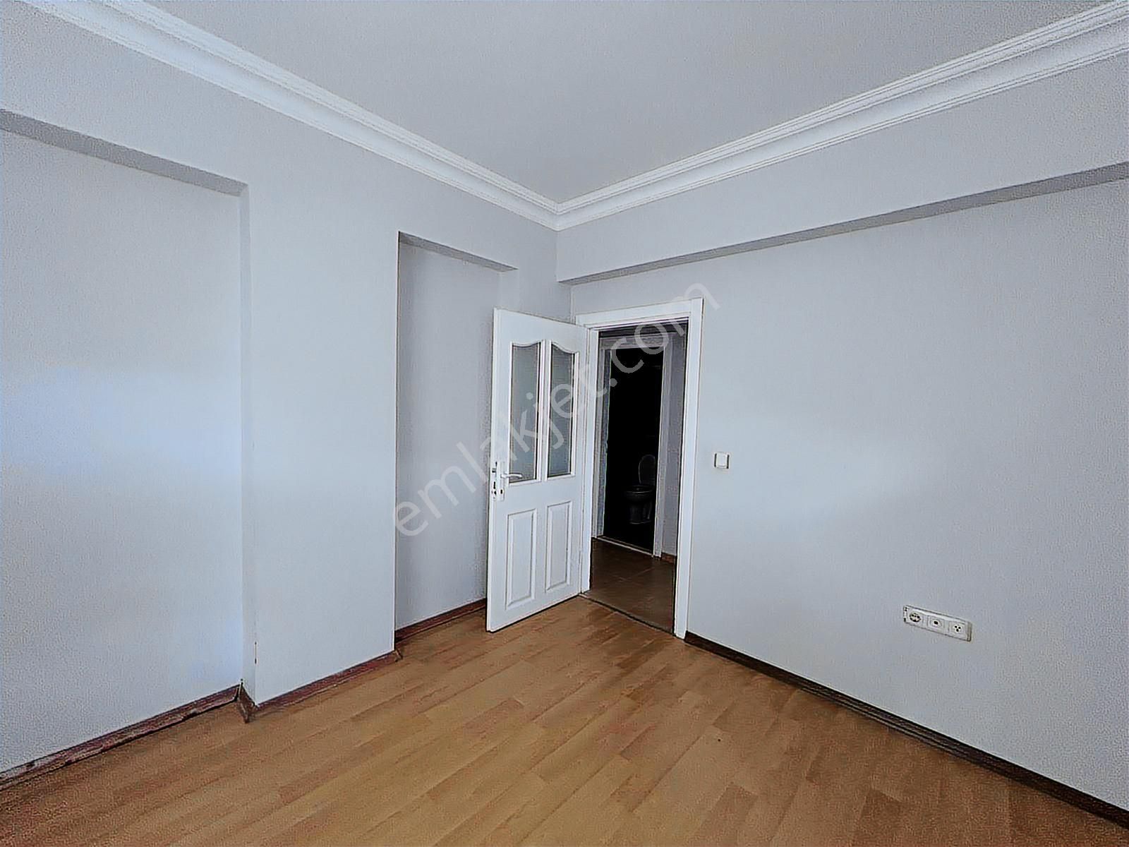 Şafak Mahallesi Cadde Üzeri Geniş 3+1 Ara Kat Kiralık Daire - Görsel 21