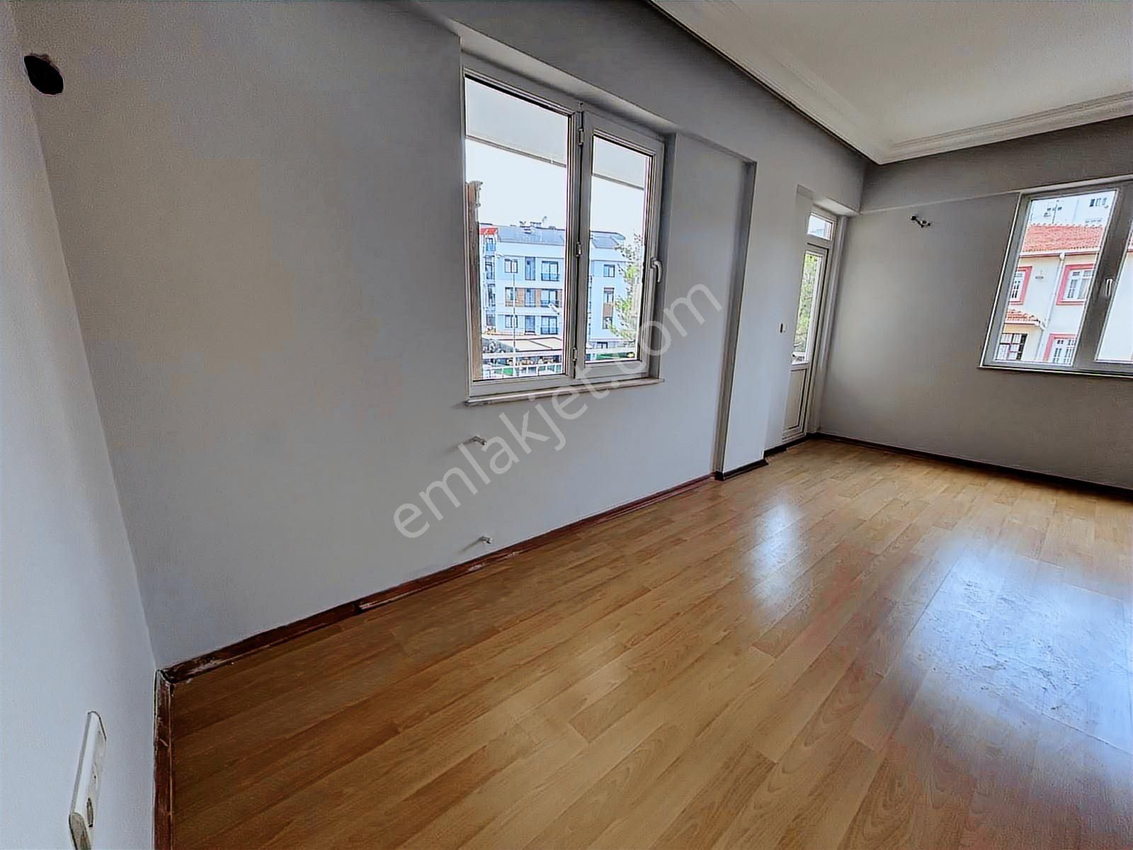 Şafak Mahallesi Cadde Üzeri Geniş 3+1 Ara Kat Kiralık Daire - Görsel 12