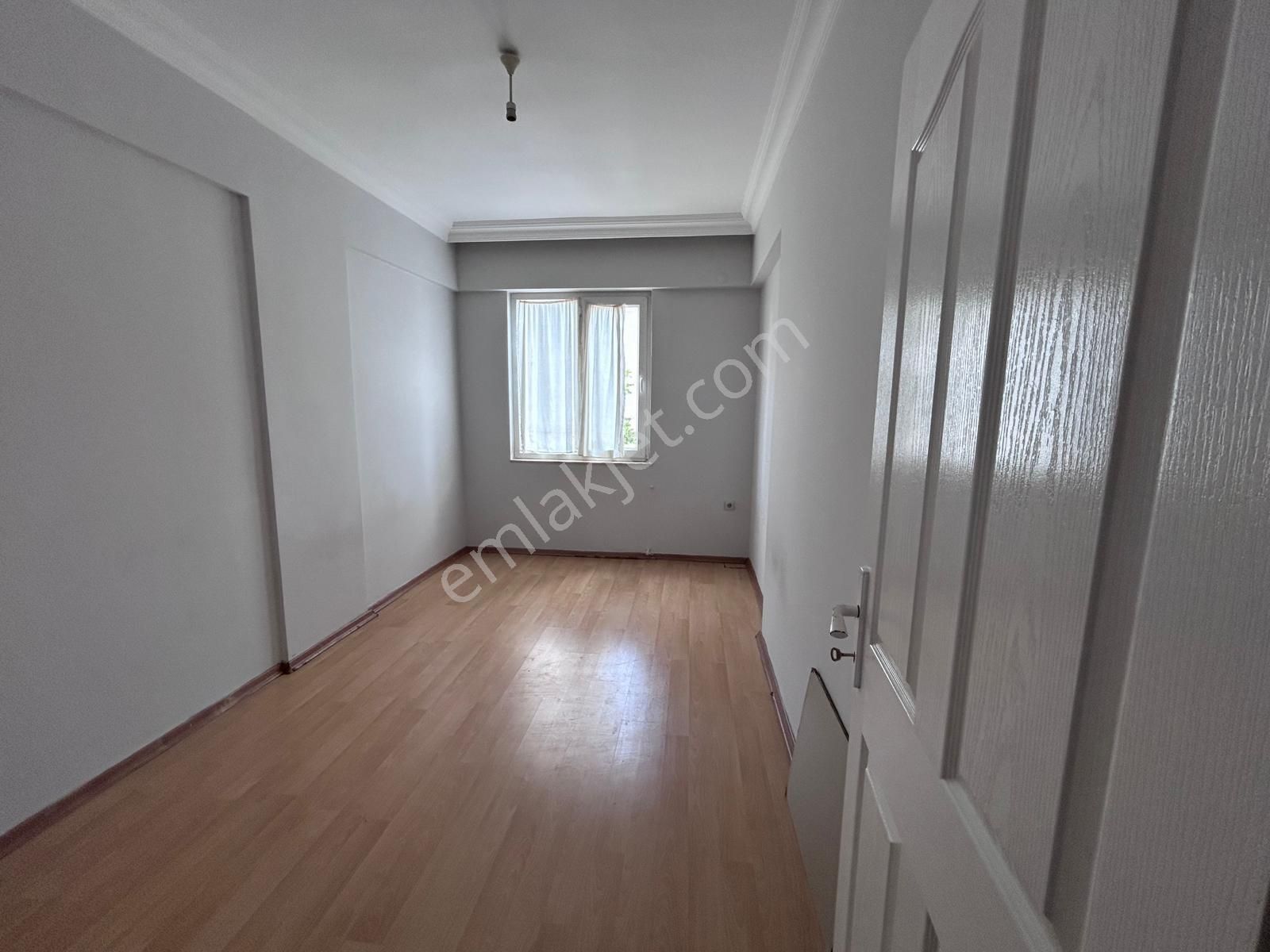 Şafak Mahallesi Cadde Üzeri Geniş 3+1 Ara Kat Kiralık Daire - Görsel 10