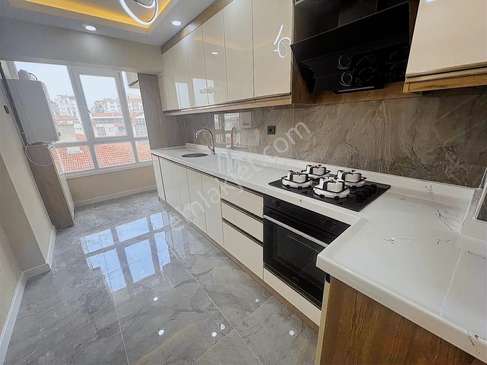 Evivadan Süvari Mahallesinde Full Yapılı 3+1 Satılık Daire - Görsel 13