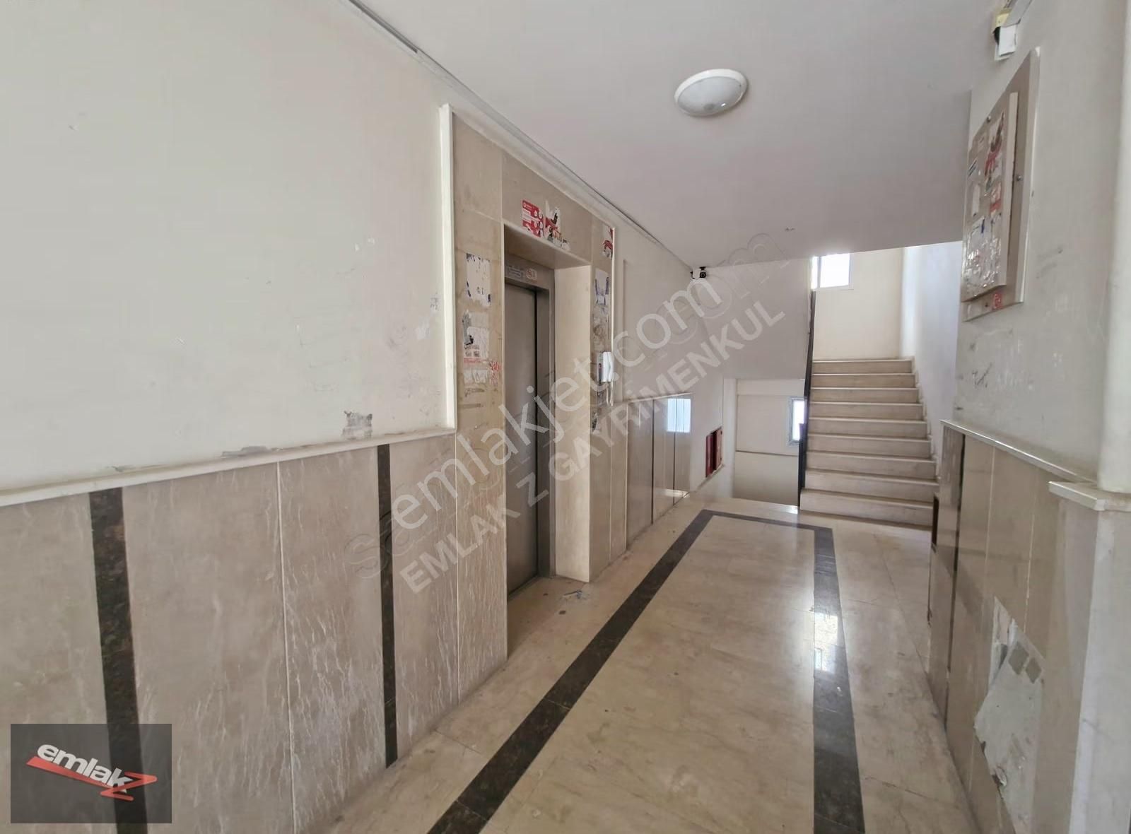 Emlak Z' Den 乂 Üniversite Cad.乂 Ful Eşyalı 乂 1+1 Satılık Daire - Görsel 4