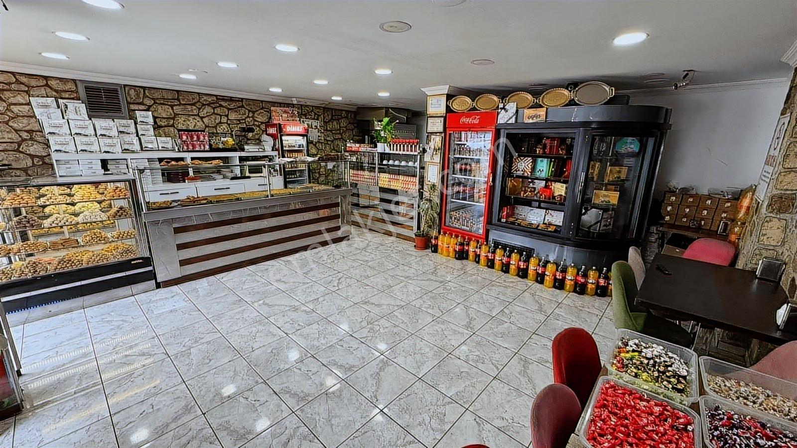 Göksu'dan Amasya'da Irmak Cepheli Hazır Kiracılı Dükkan - Görsel 8