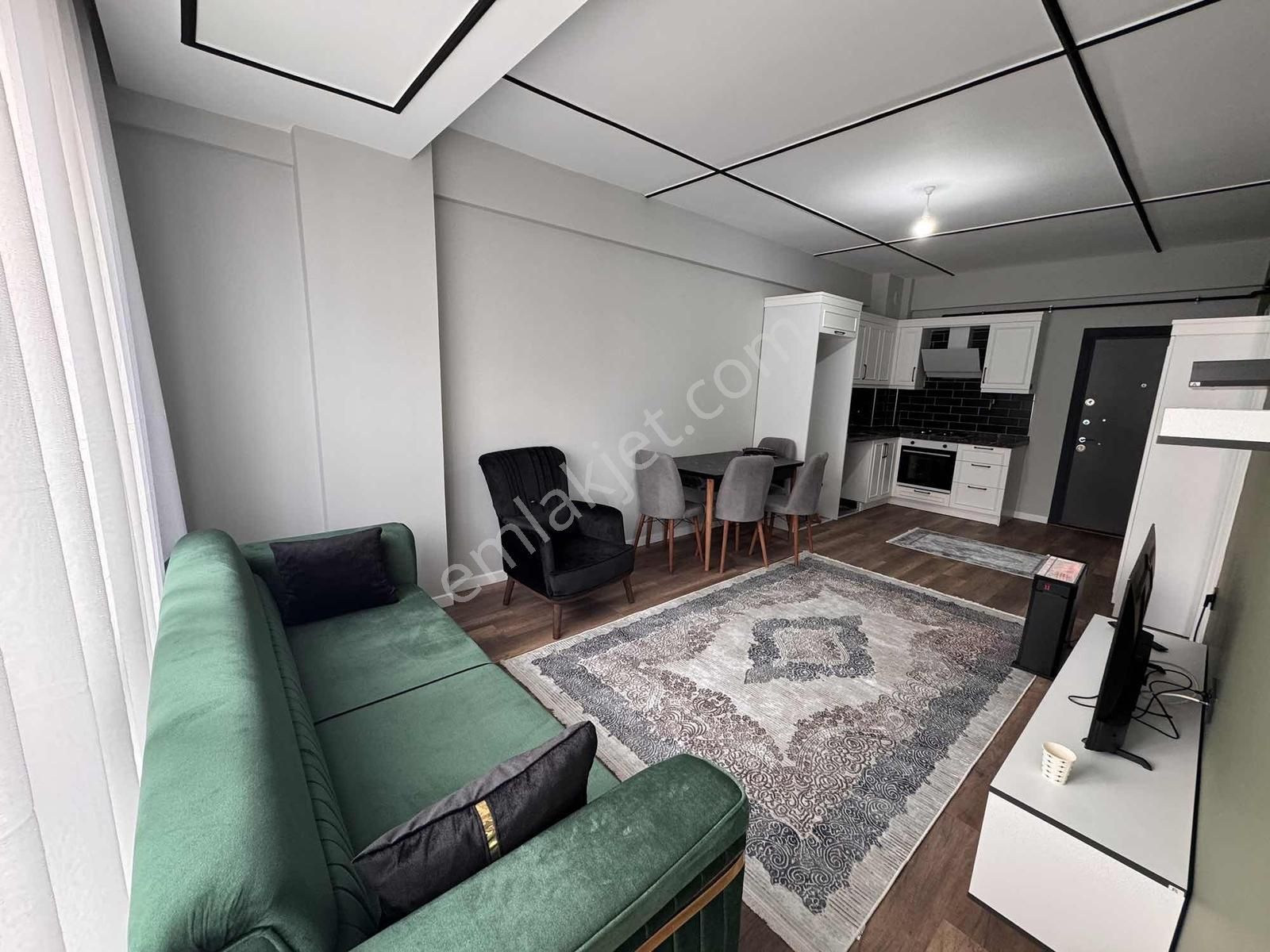 Eşyalı Havuzlu Site İçinde 1+1 - Görsel 14