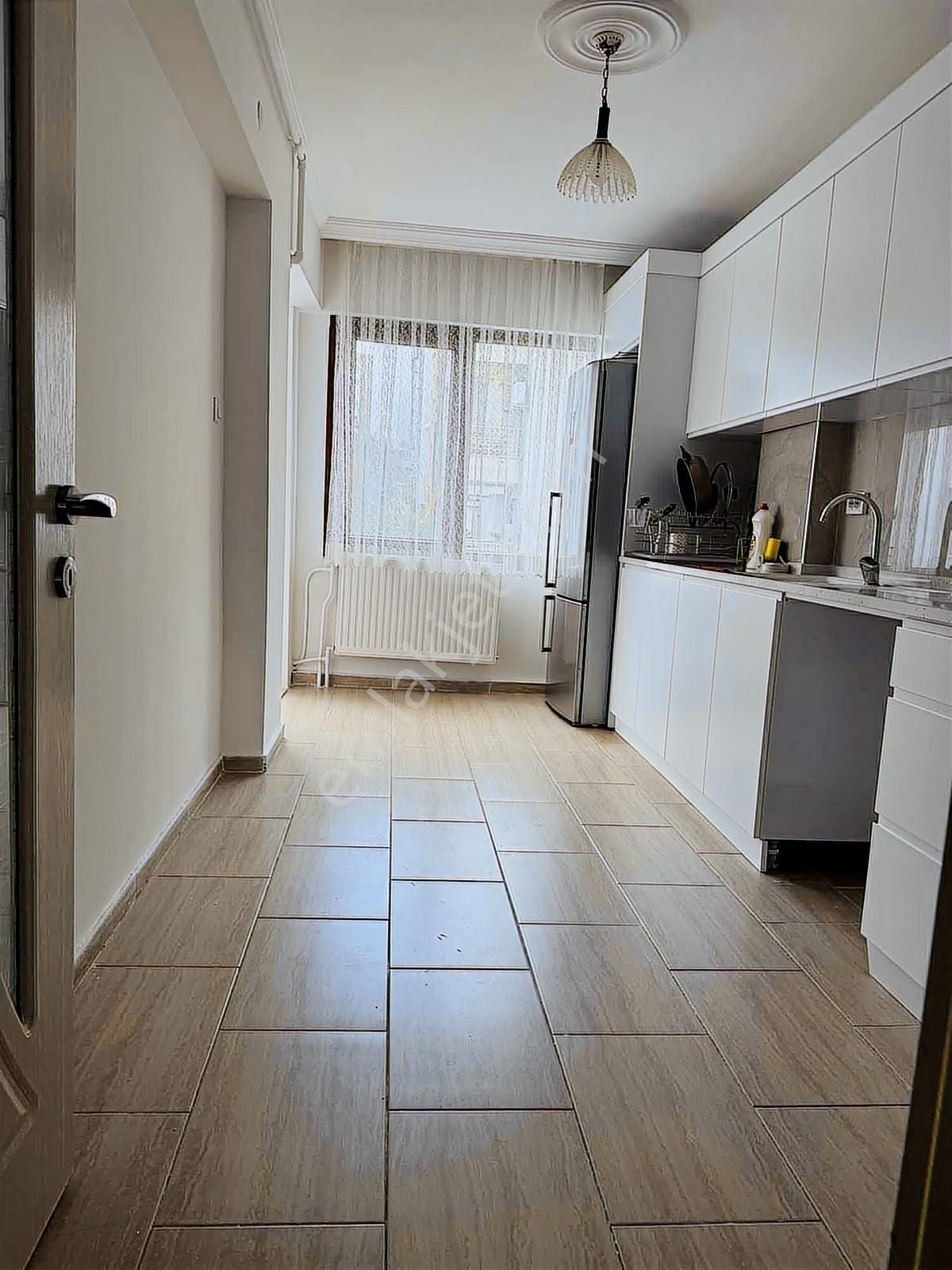 Akyüz Emlaktan Buca Yiğitler Mah 3+1 Satılık Arakat 170 M2 Daire