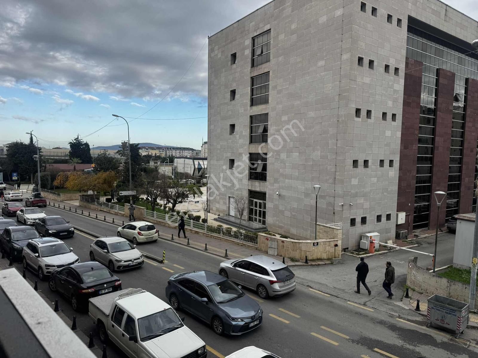 Vefa Gayrimenkulden S.beyli Merkezde Satılık Ofis Katı - Görsel 24