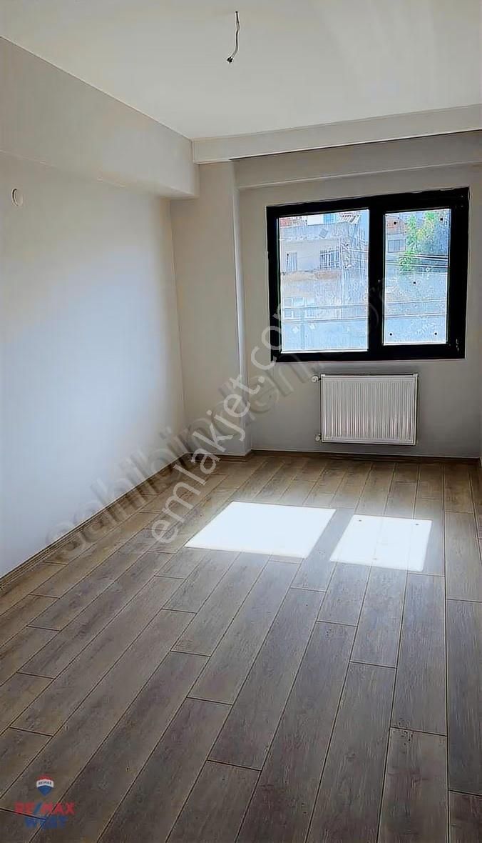 Bornova Çamdibi Fırsat Satılık Daire - Görsel 5