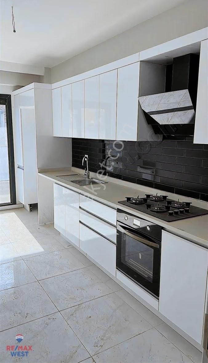 Bornova Çamdibi Fırsat Satılık Daire - Görsel 3